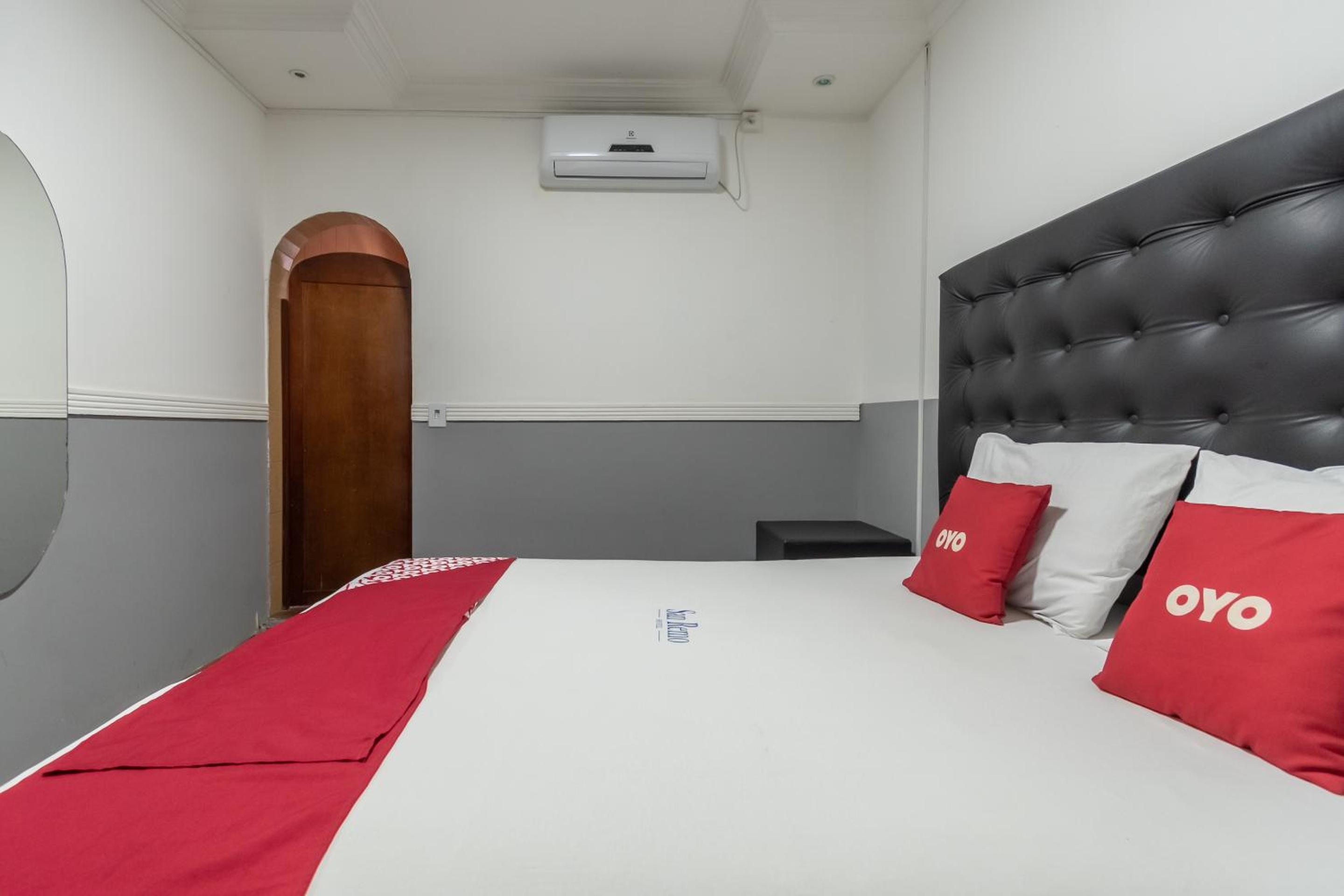 Double Room - Photo 12