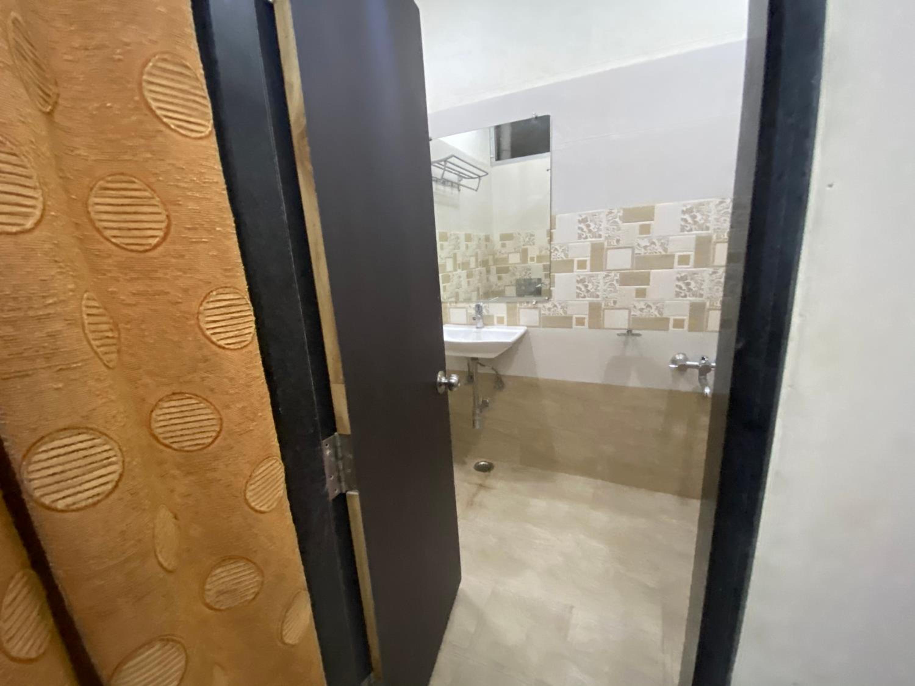 Deluxe Double or Twin Room - Photo 4