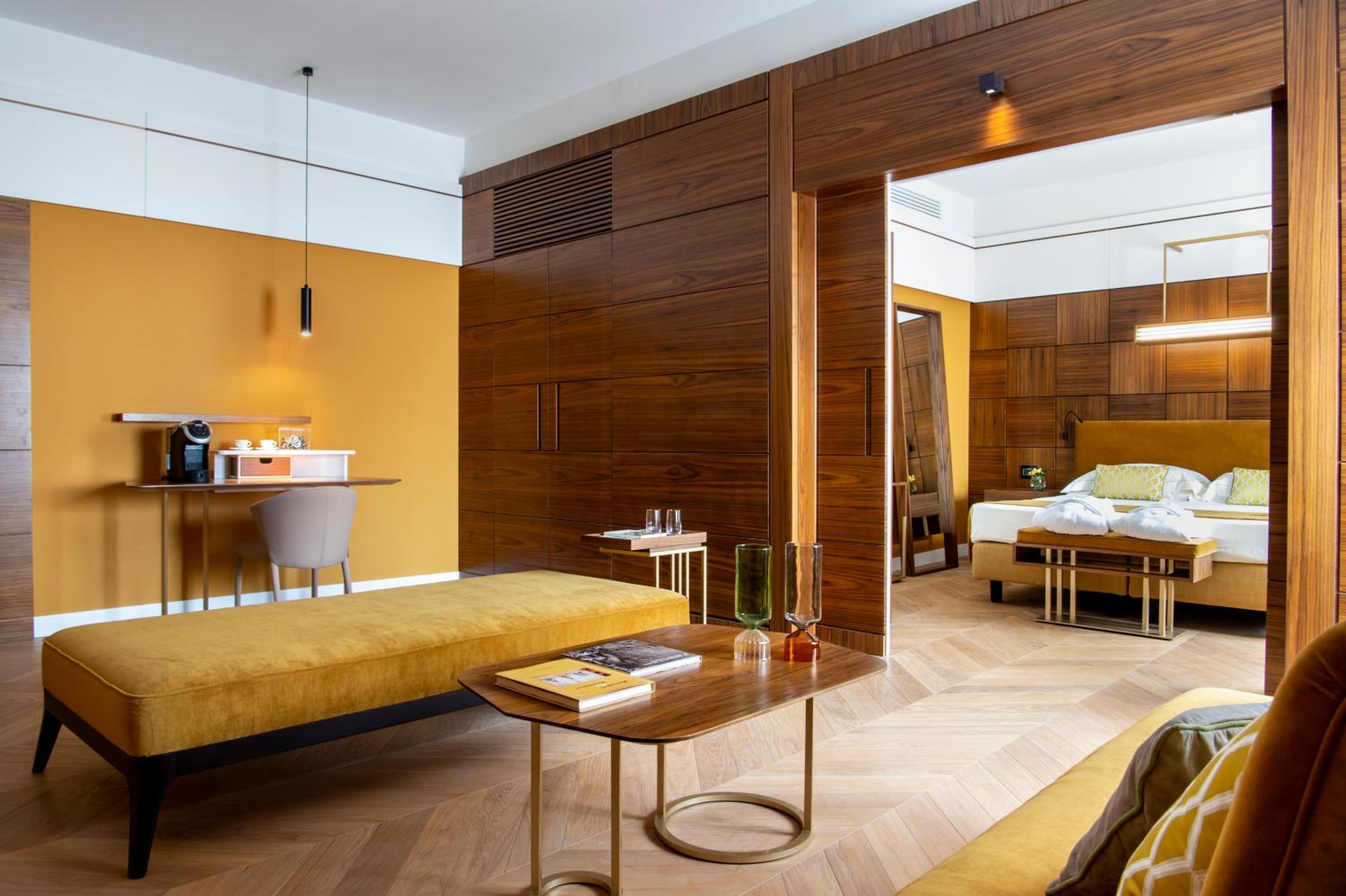 One-Bedroom Suite - Photo 10