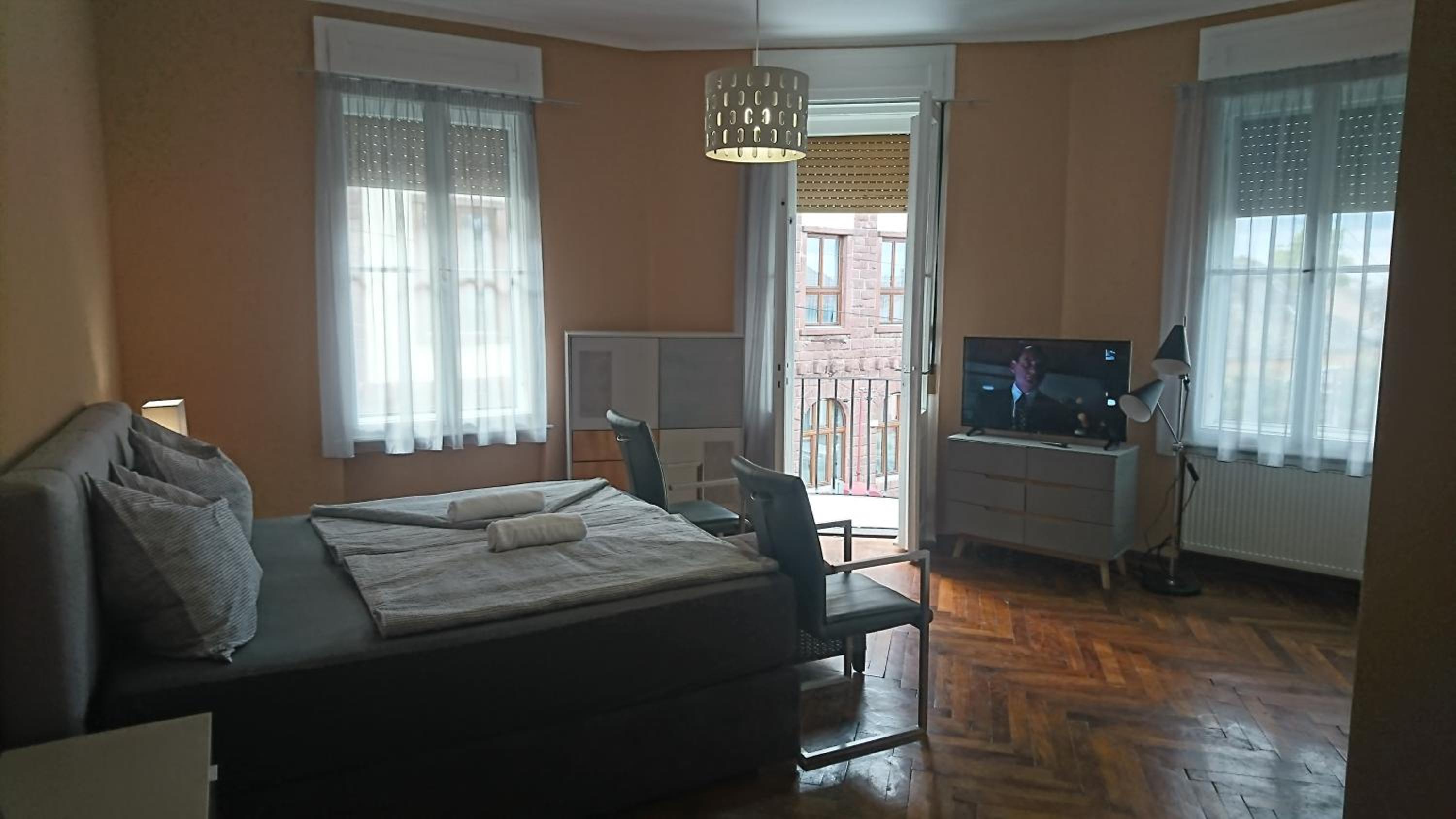Double Room with Balcony - Photo 1