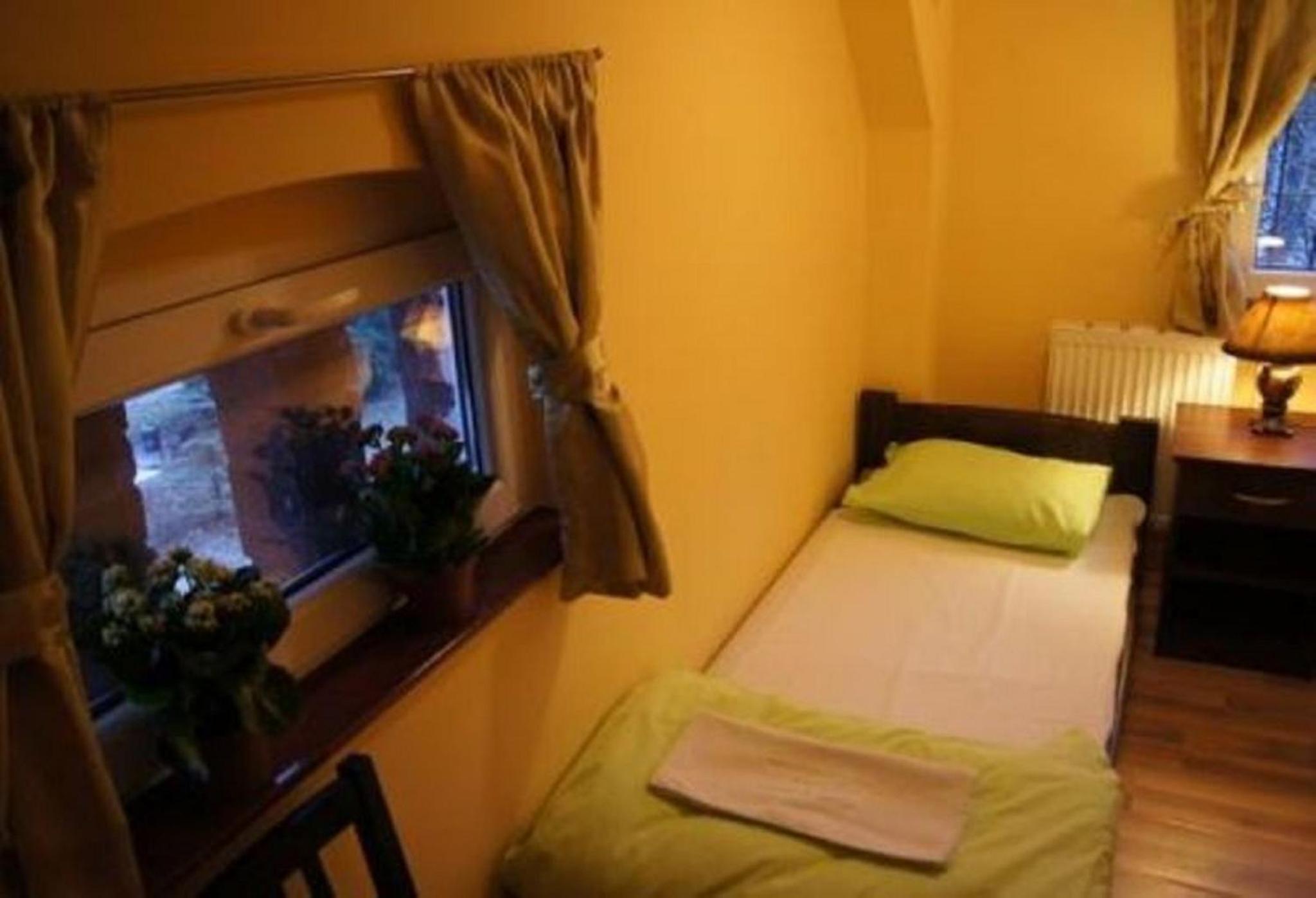 Single Room photo 1