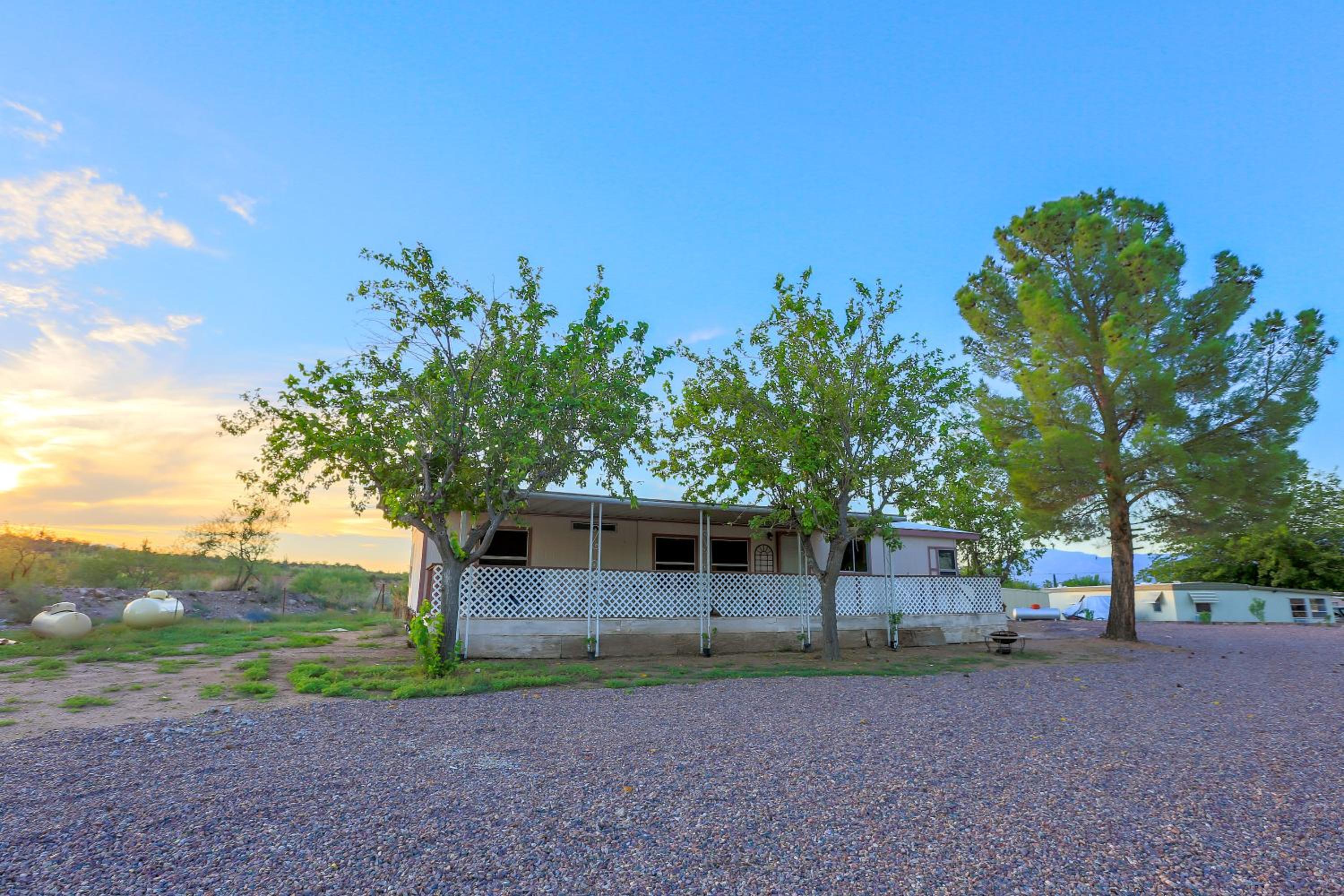 3 Bed 2 Bed Doublewide Mobile Home Pond Side NO PETS photo 2