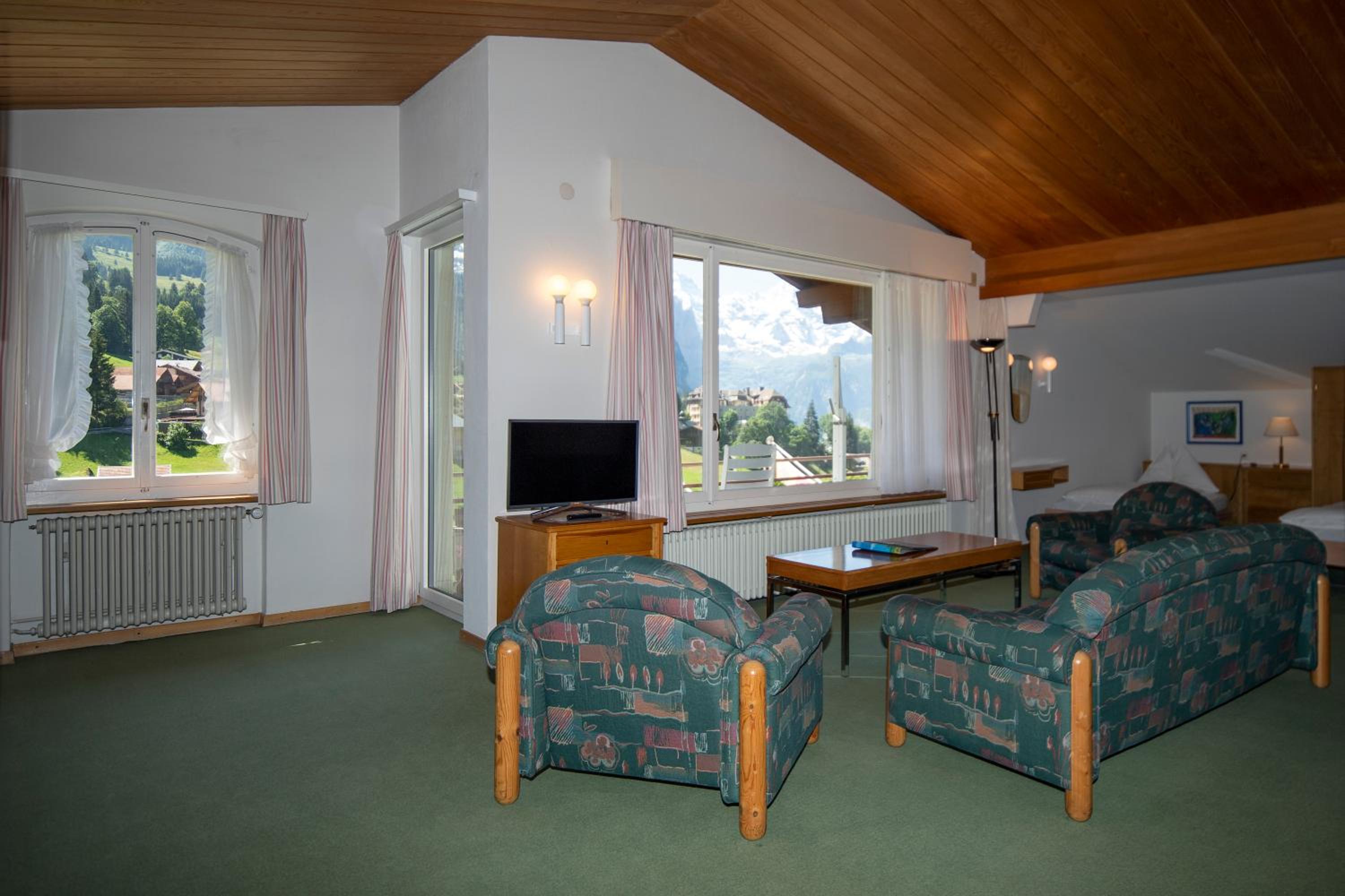 Superior Twin Room photo 3