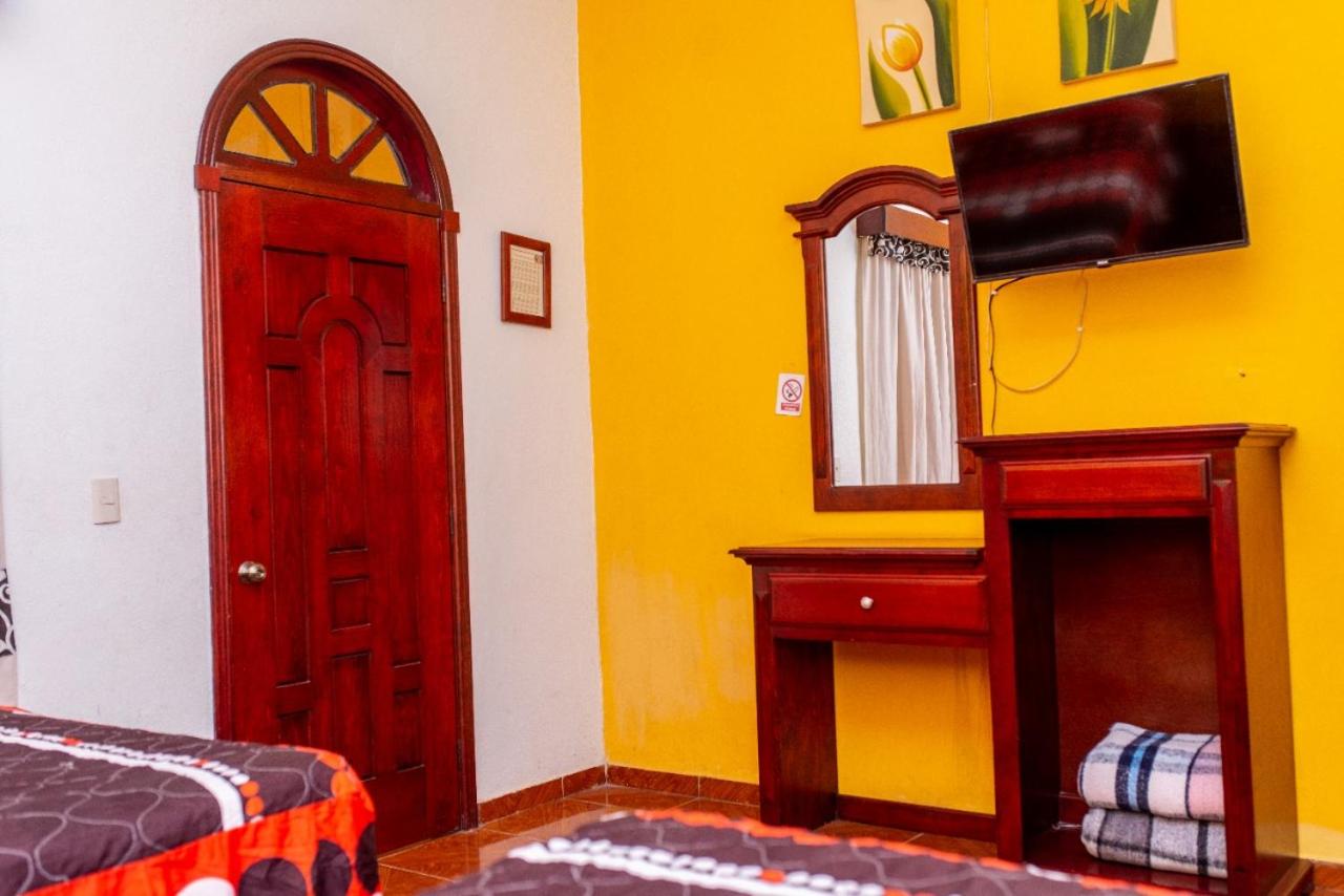 Twin Room - Photo 15
