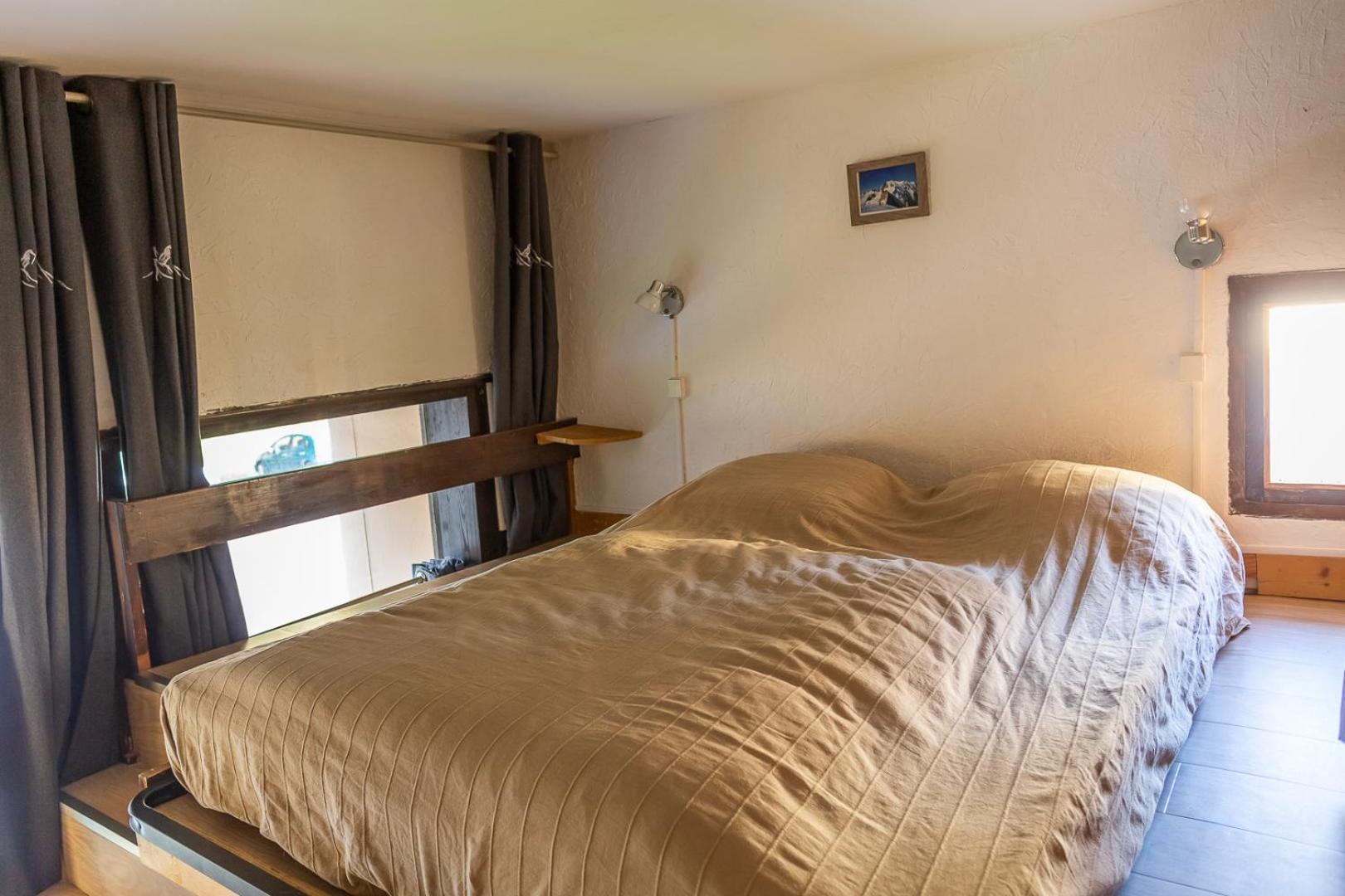 Two-Bedroom Apartment - Photo 3