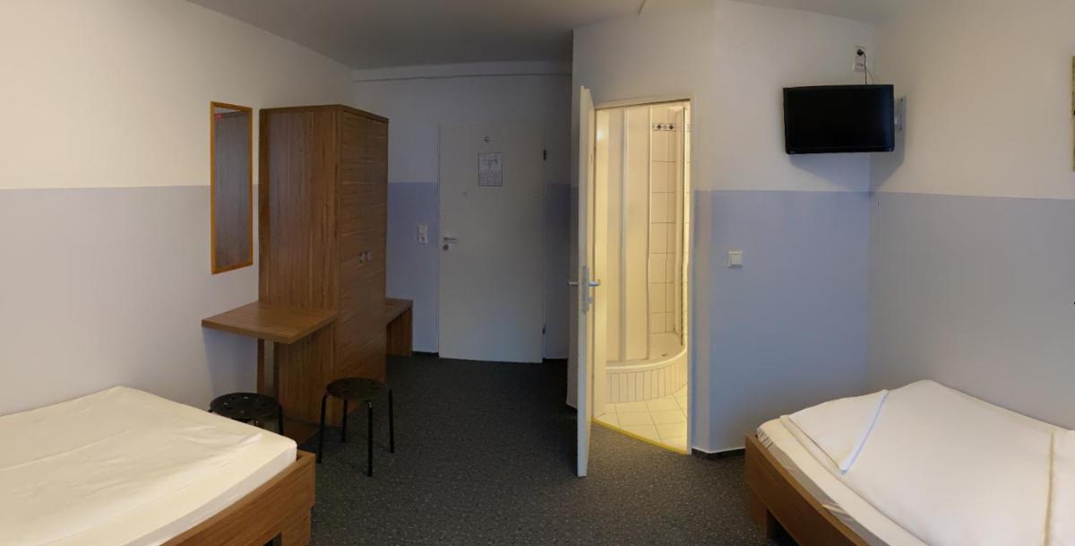 Double Room with Private Bathroom photo 1
