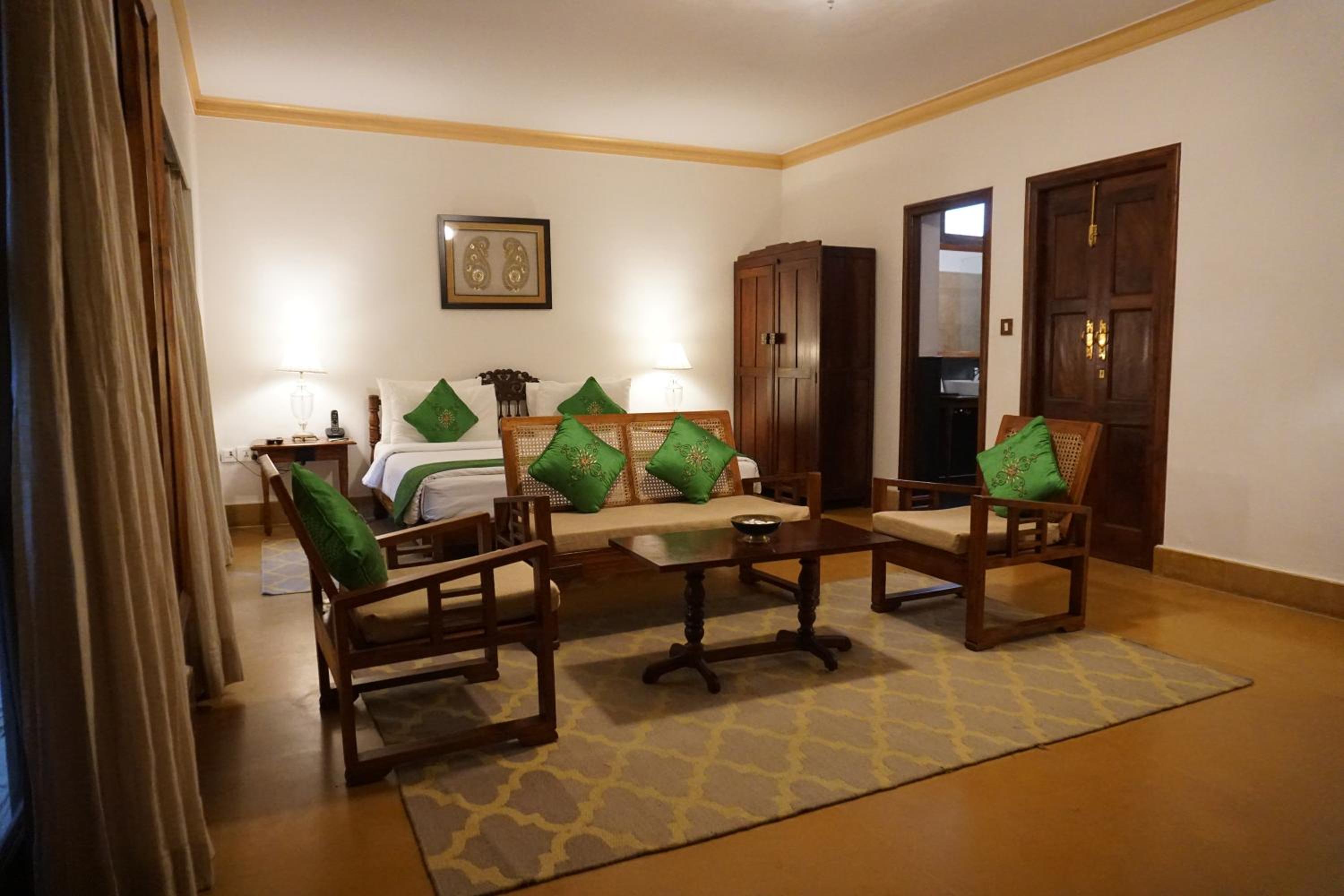 Heritage Suite with 20% discount on laundry (upto 5 pcs) | 10% discount on food and beverages photo 3