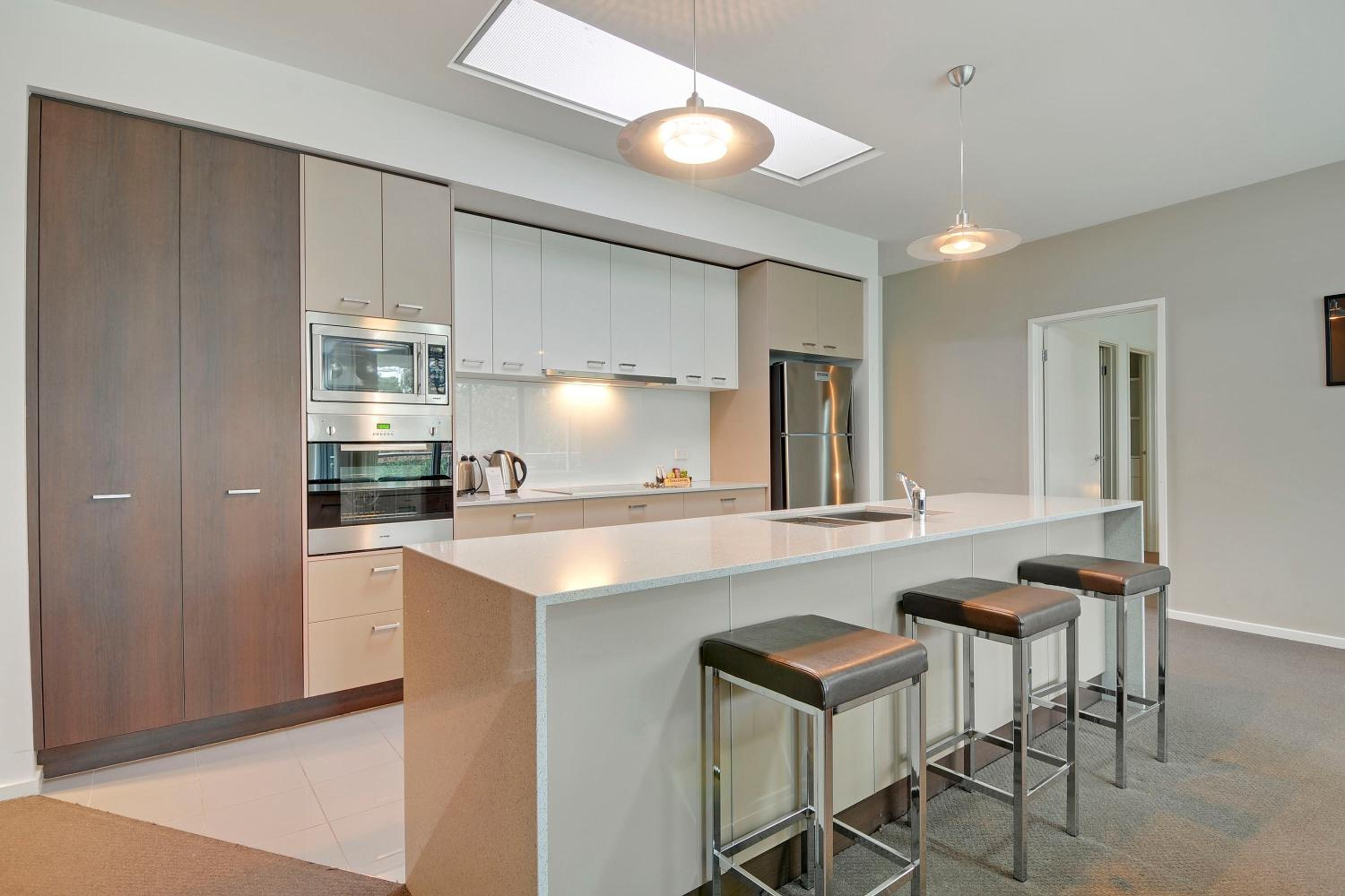 Peterkin Three-Bedroom Apartment photo 3