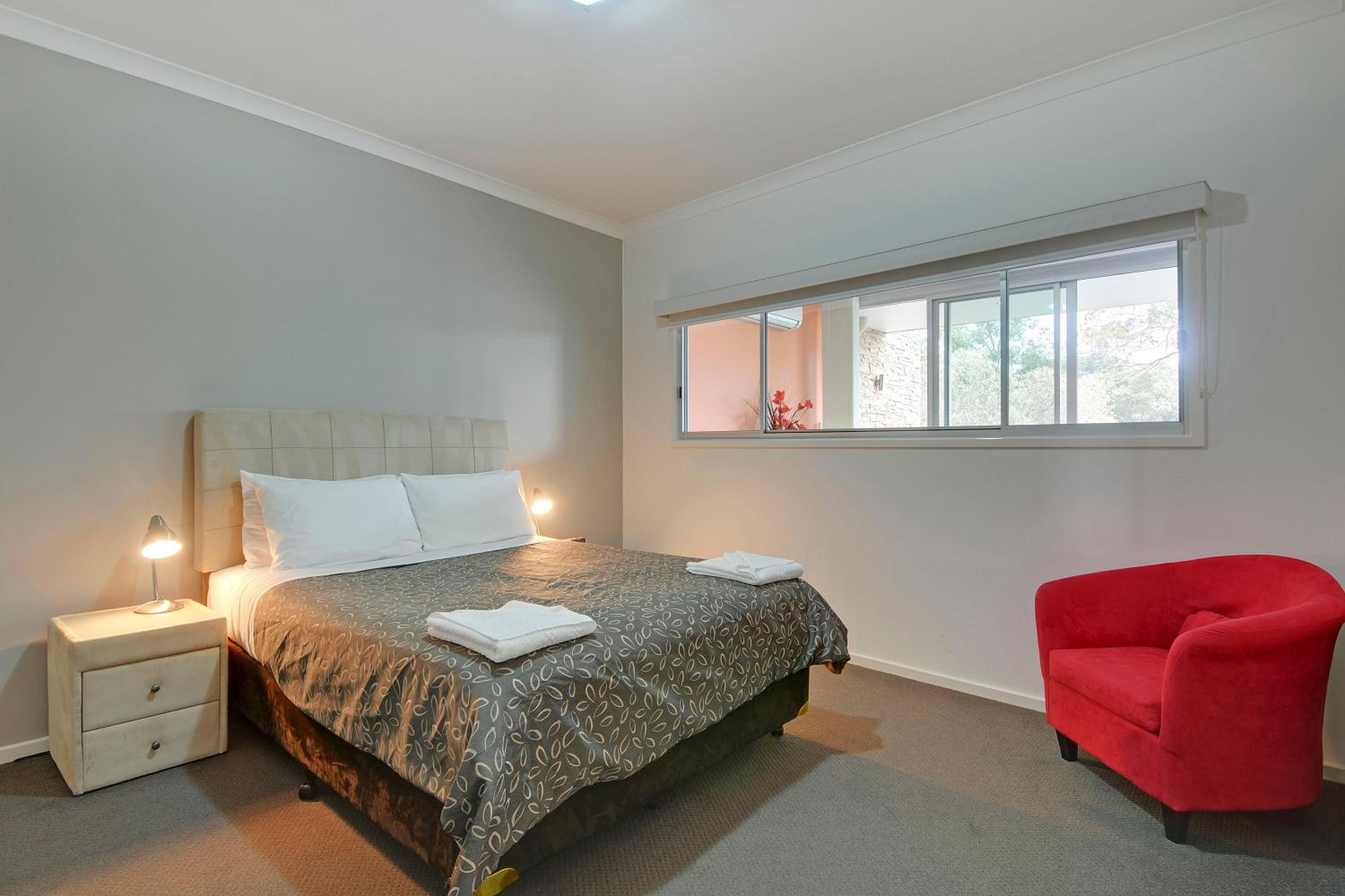 Peterkin Three-Bedroom Apartment photo 2