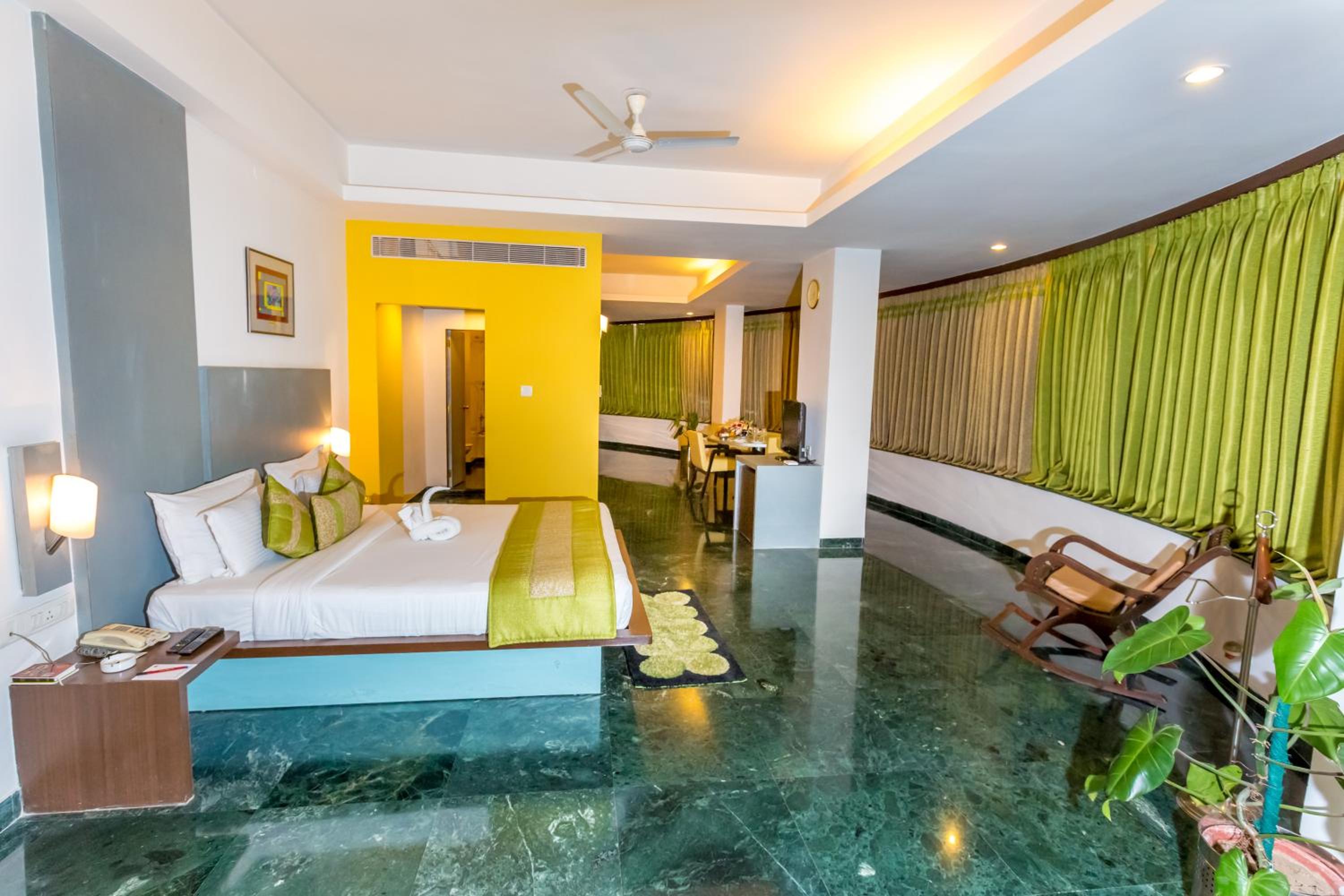 Royal Suite photo 2
