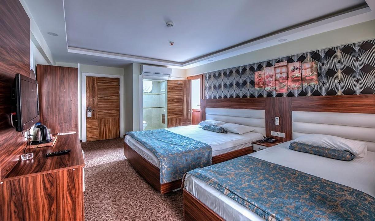 Twin Room - Photo 2