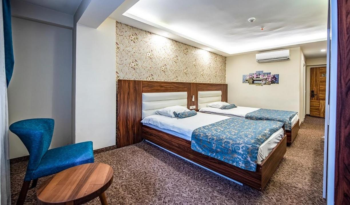 Twin Room - Photo 3