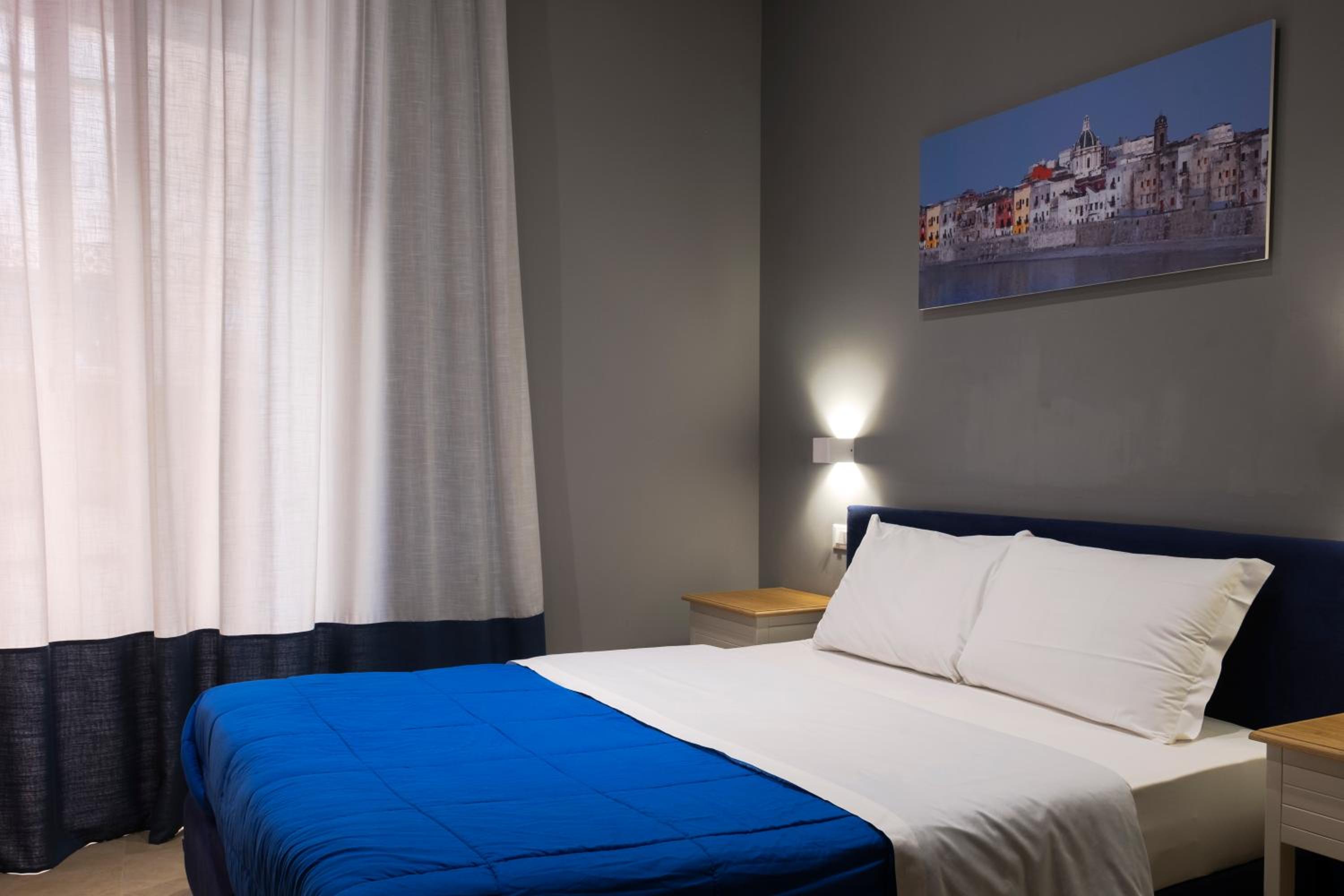 Junior Suite with Balcony photo 3