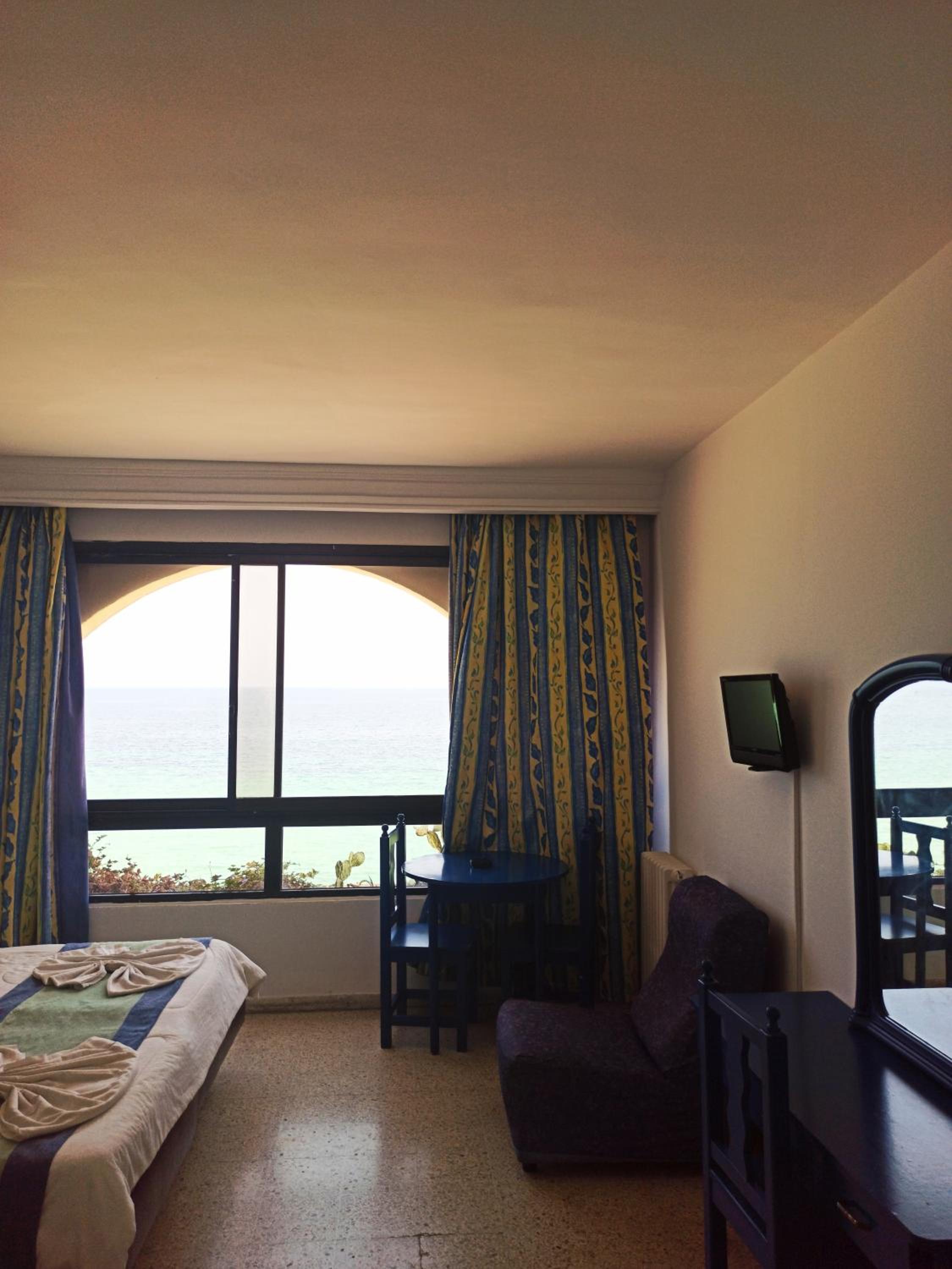 Double Room - Photo 11
