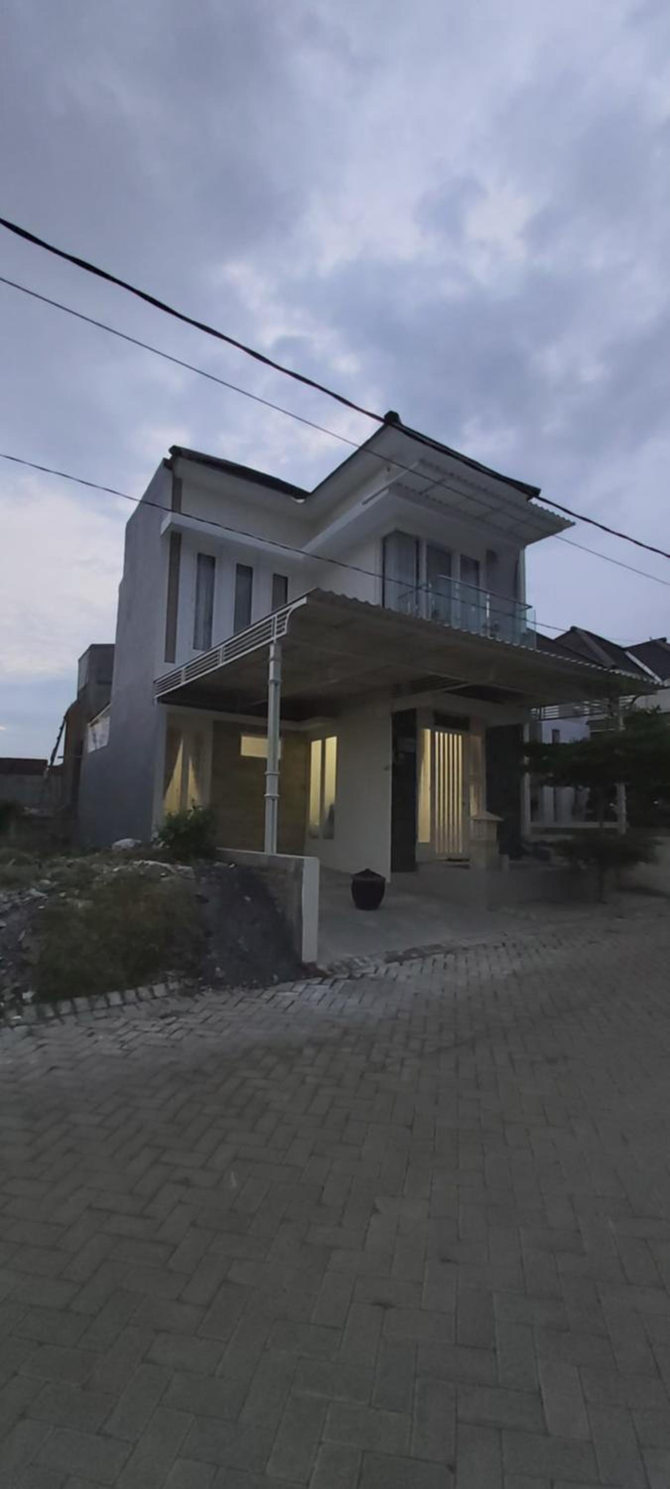 Three-Bedroom Villa - Photo 2