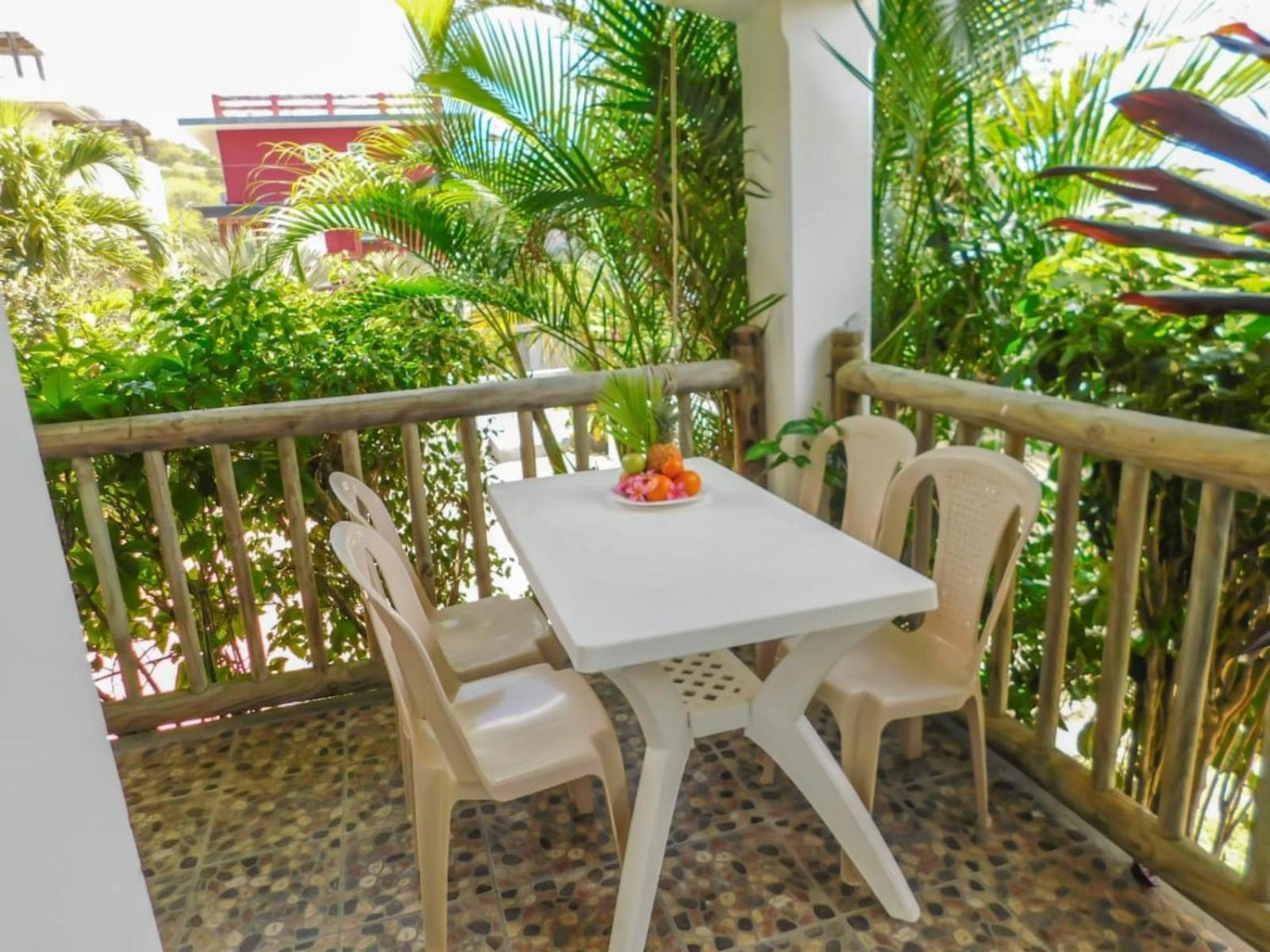 Apartment with Garden View