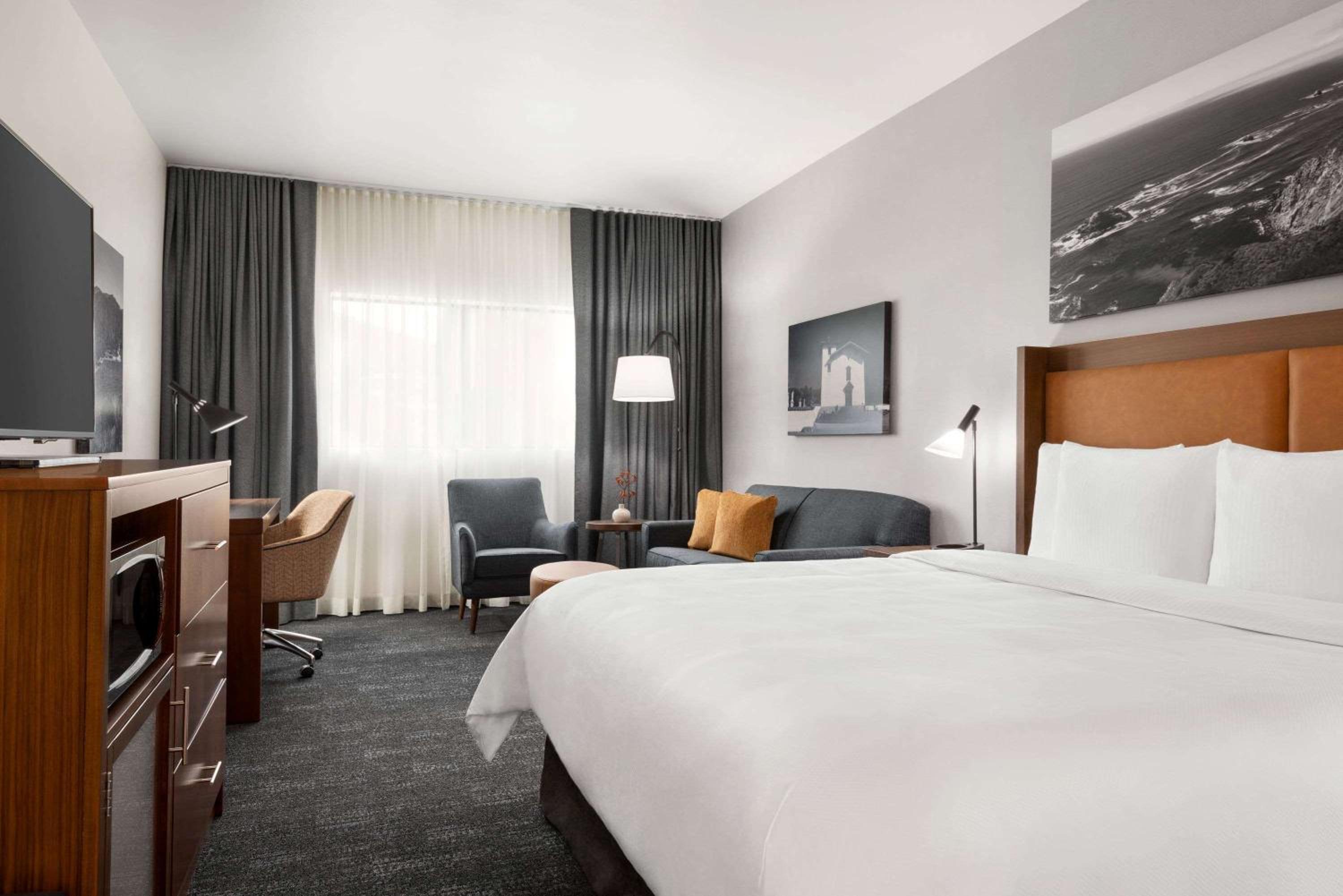 Executive King Room - Mobility Access/Non-Smoking photo 2