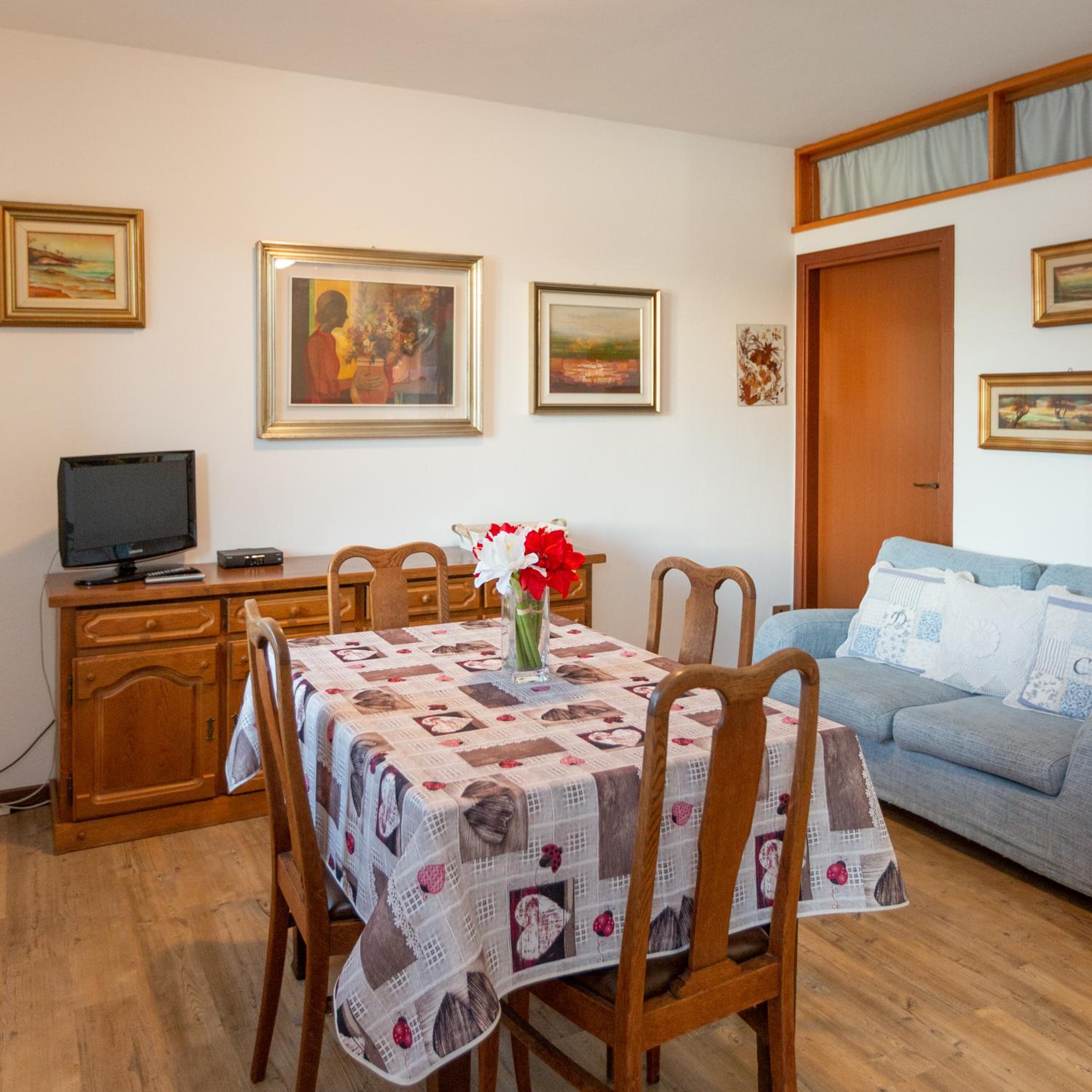 Maisonette photo 2