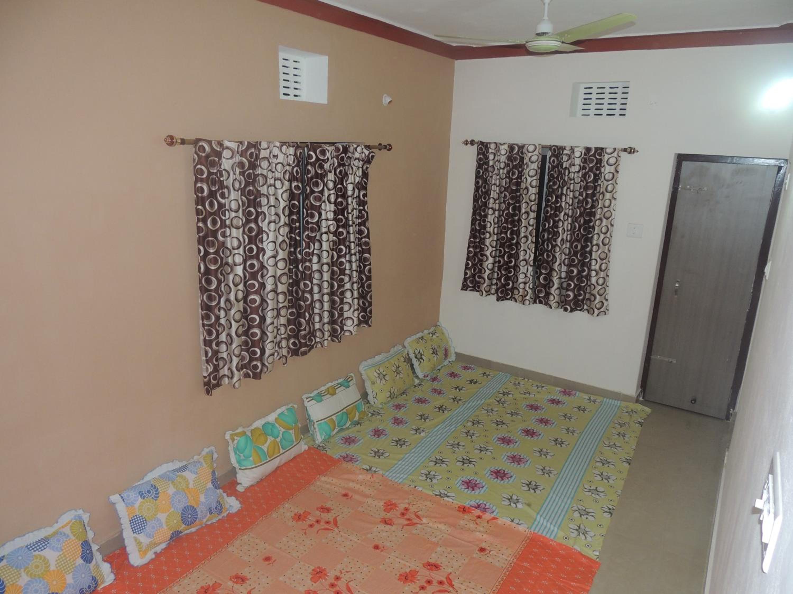 Family Room with Fan