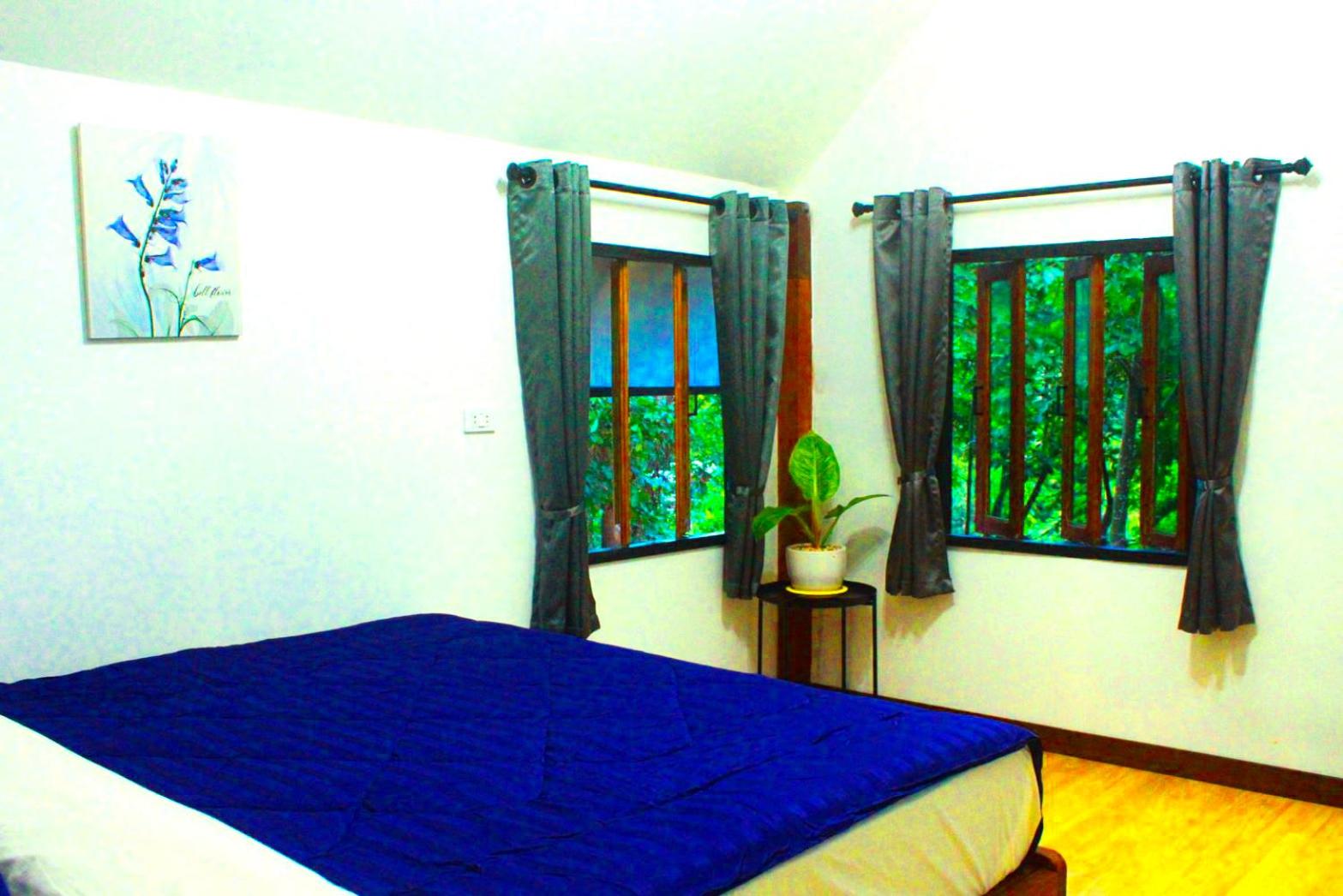  Single Bed King Size with Balcony - Photo 4