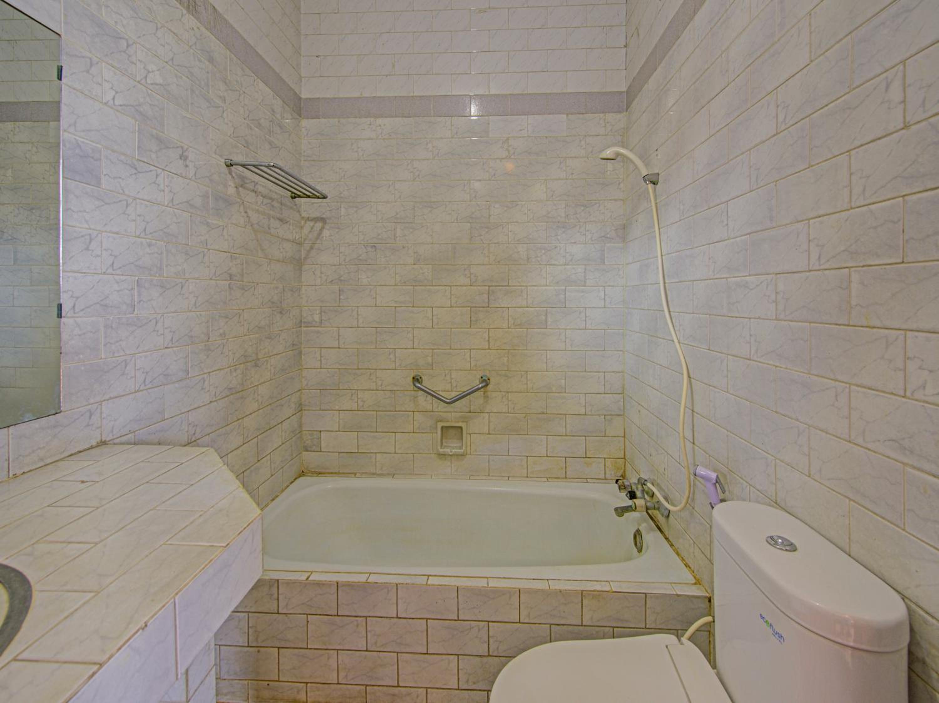 Deluxe Suite - Photo 9