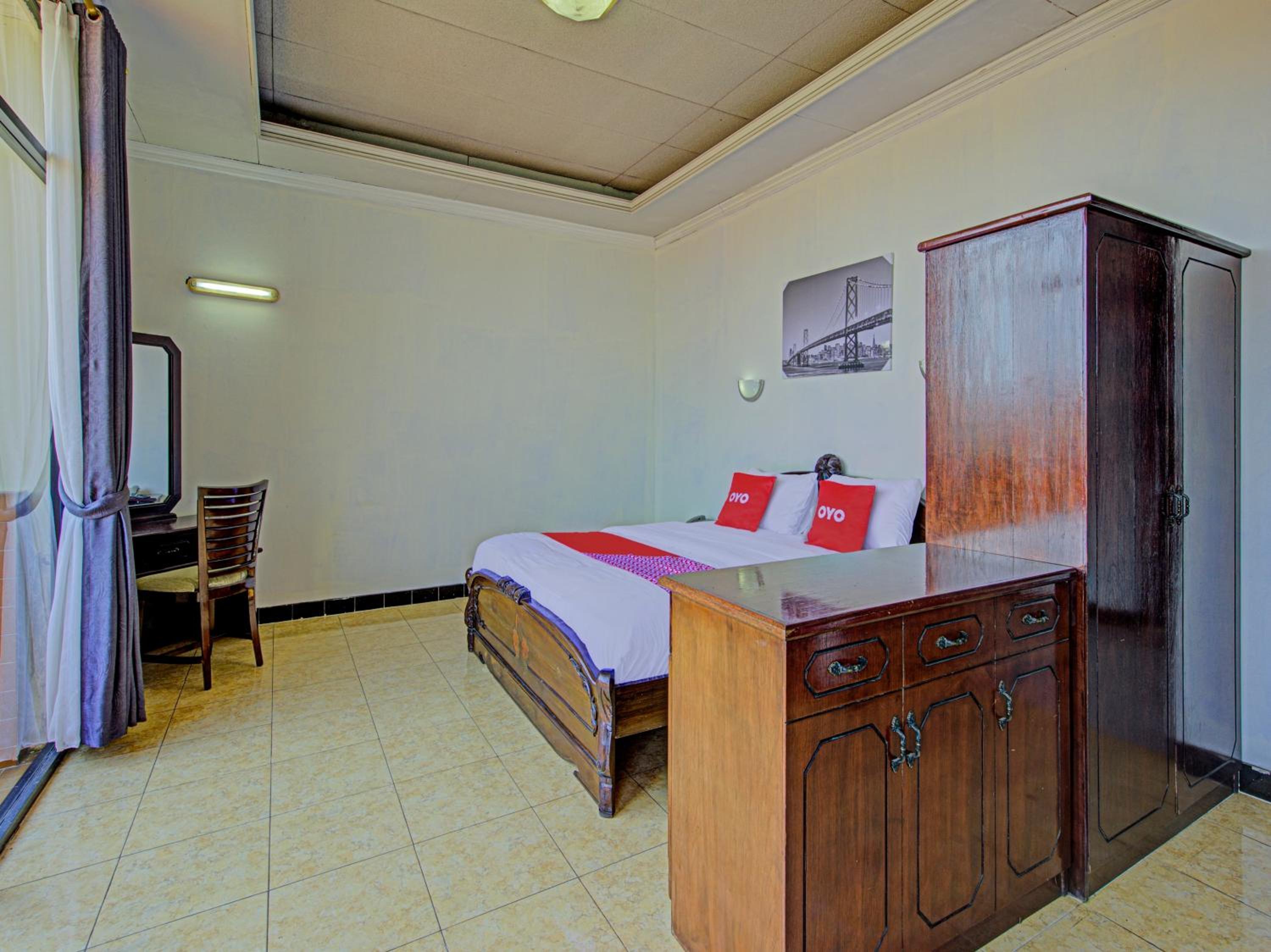 Deluxe Suite - Photo 6