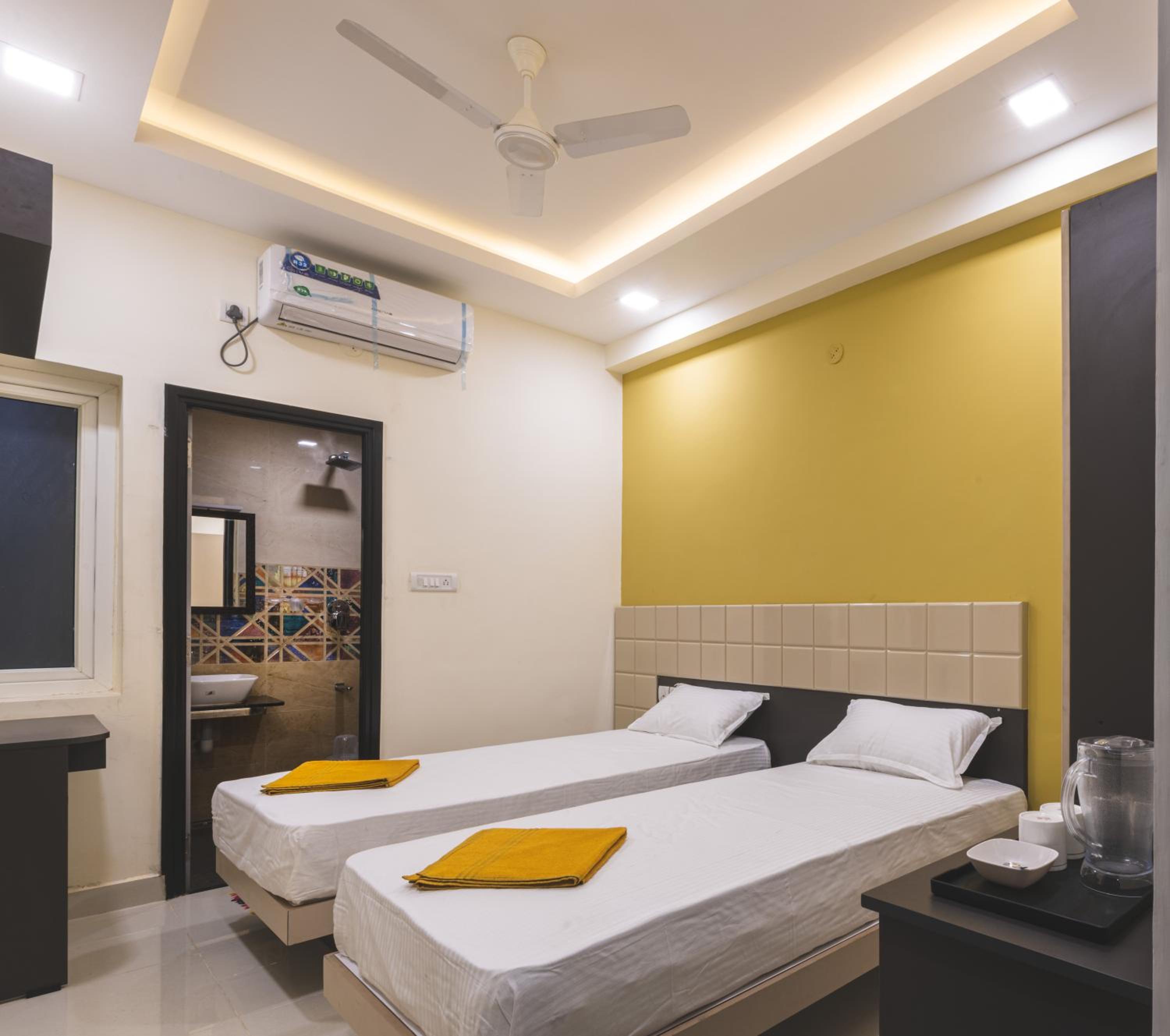 Deluxe Twin Room - Photo 1