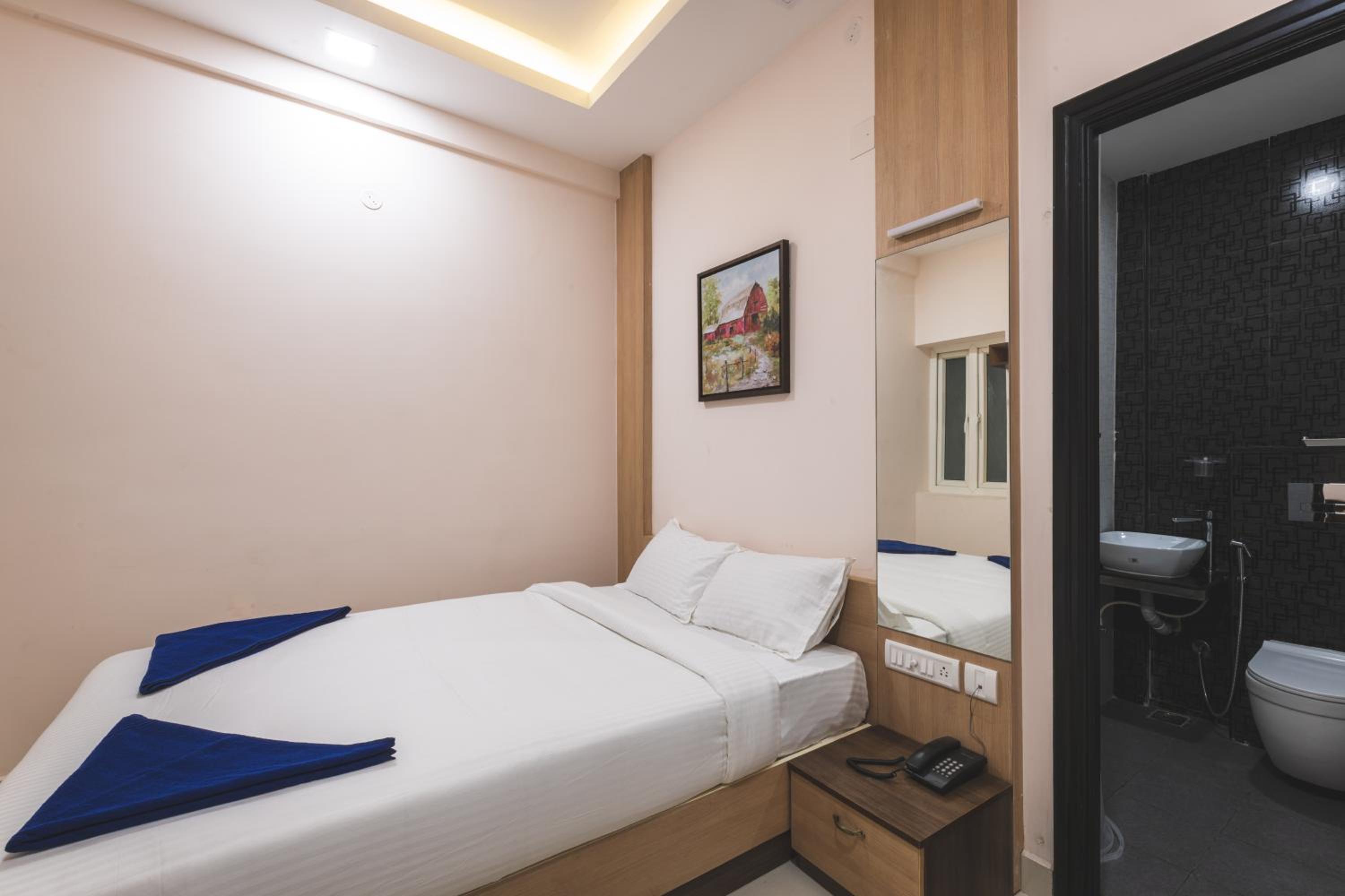 Deluxe Double Room - Photo 4