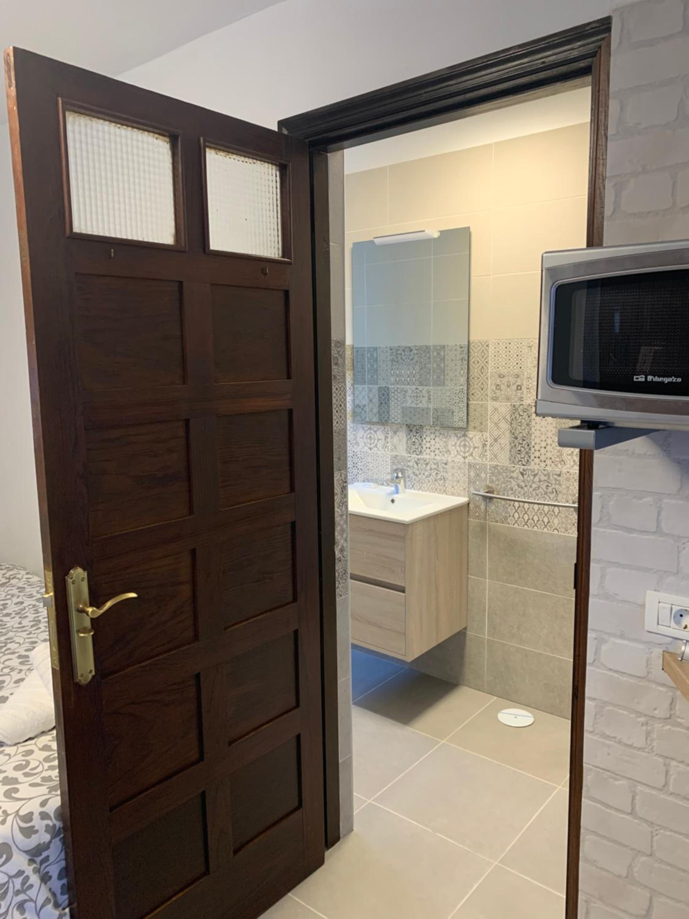 Studio Apartment (2 Adults) photo 2