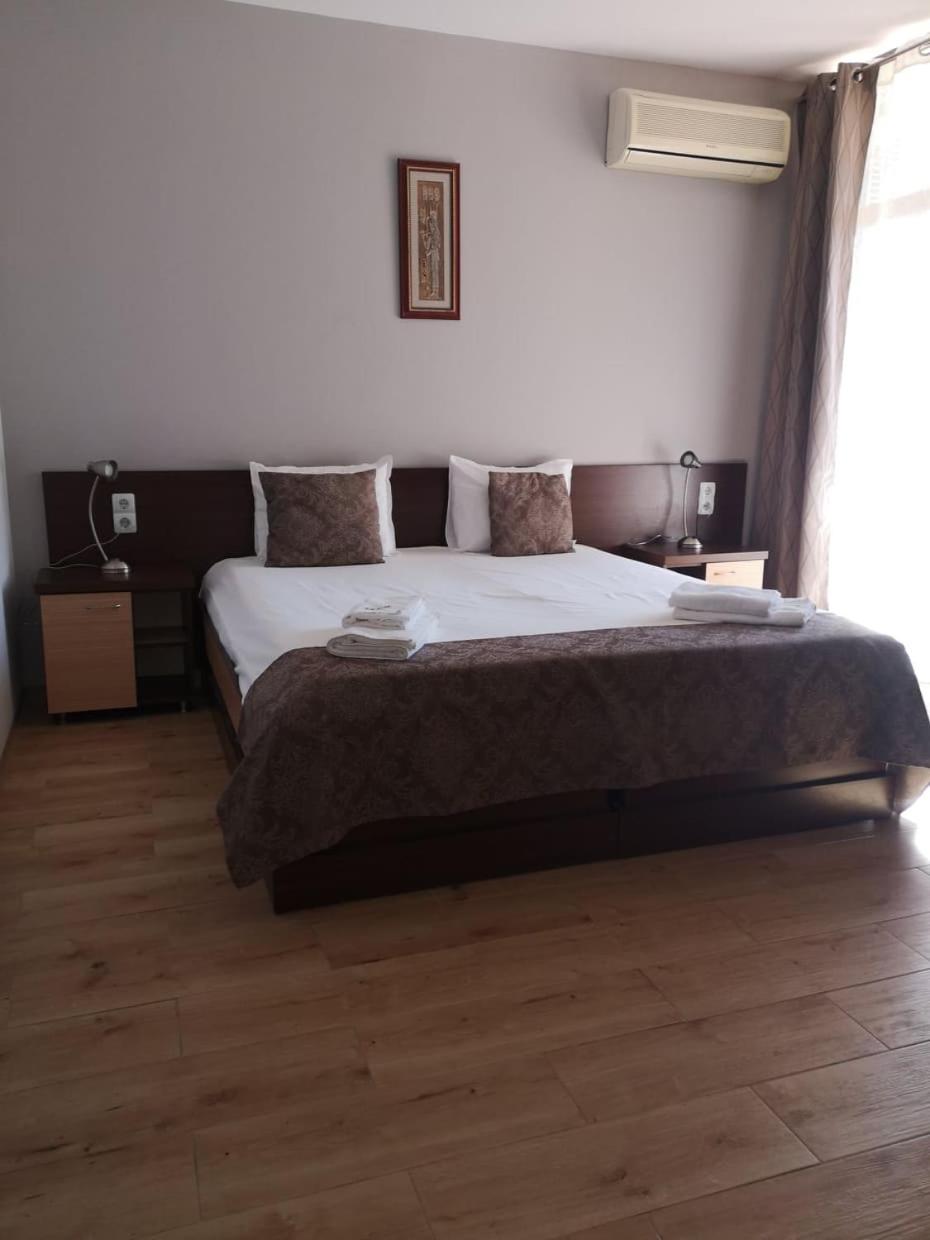 Double Or Twin Room - Photo 6