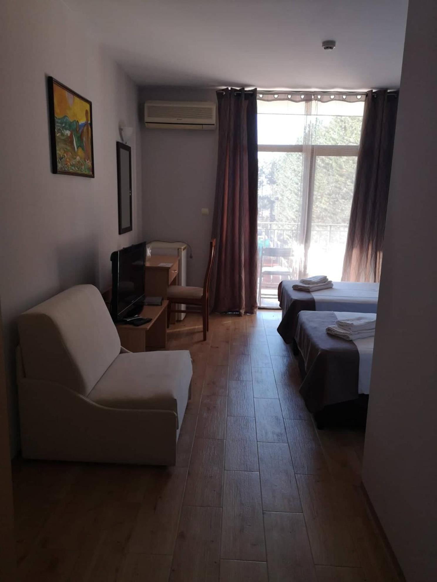 Double Or Twin Room - Photo 1