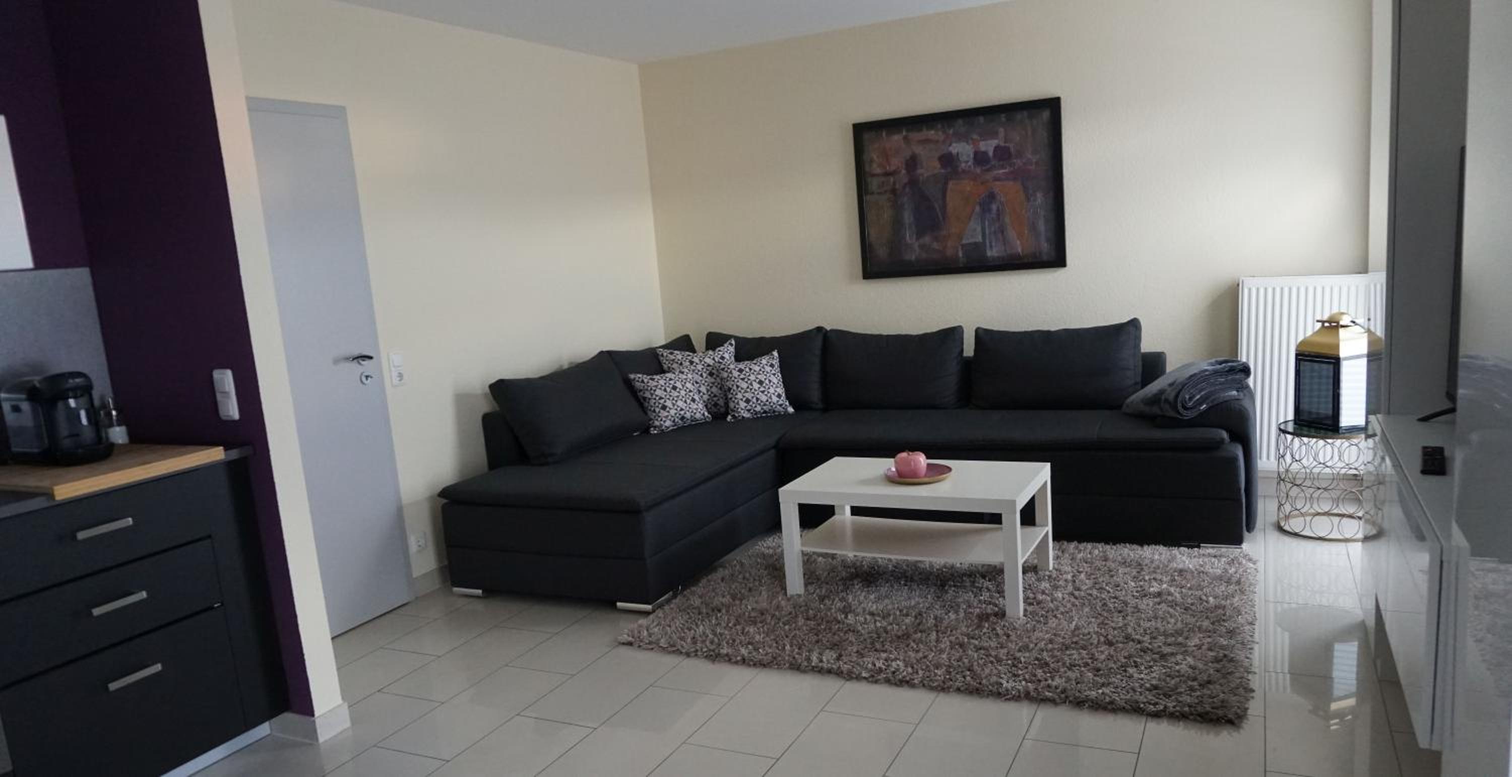 One-Bedroom Apartment - Photo 5