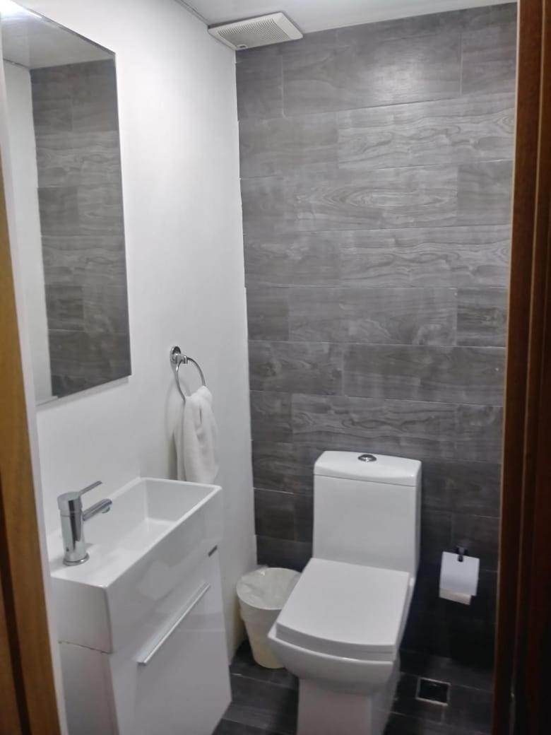 Luxury Penthouse 2BDR photo 3