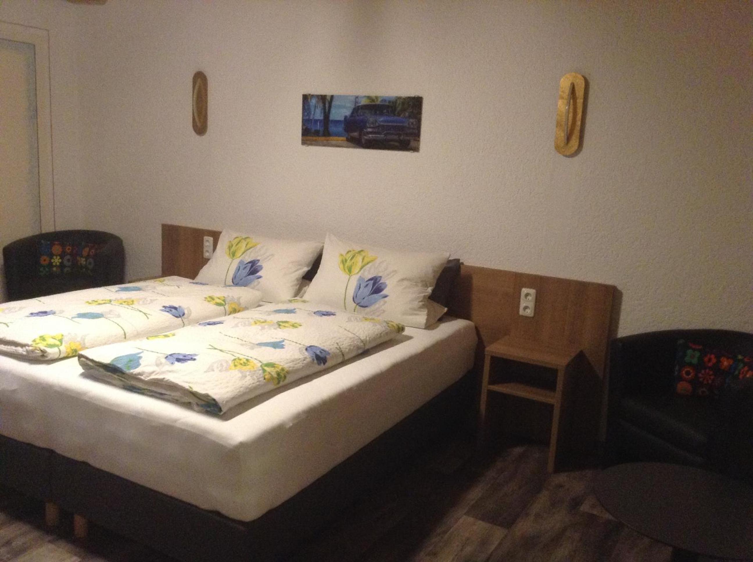 Double or Twin Room - Photo 5