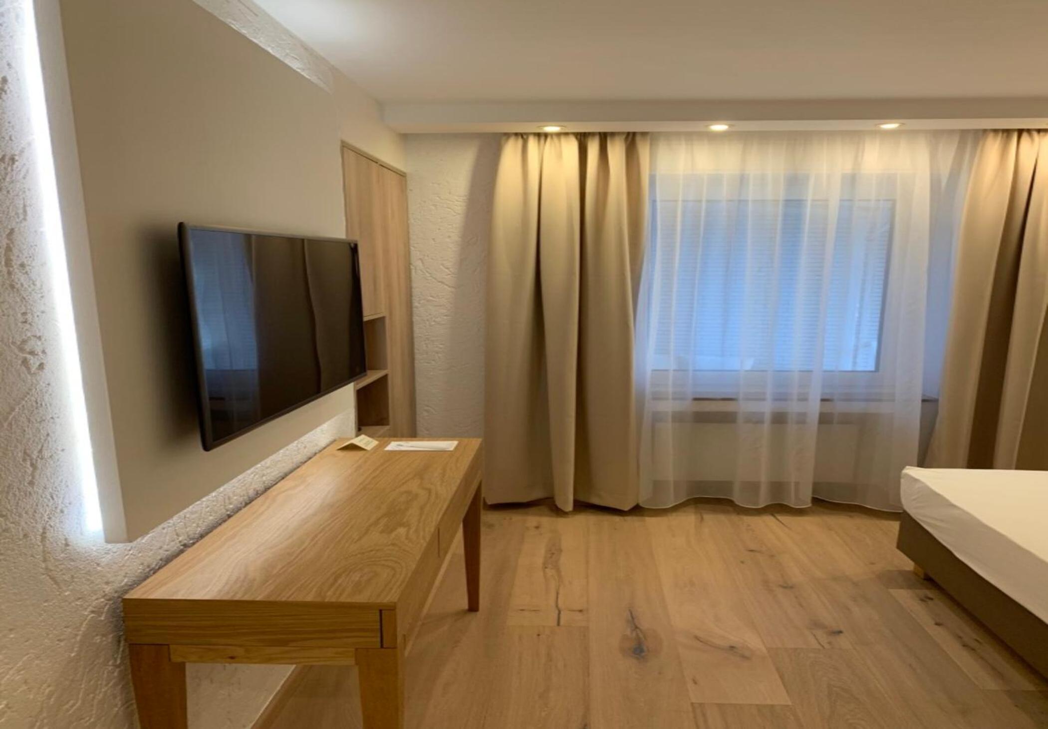 Deluxe Single Room