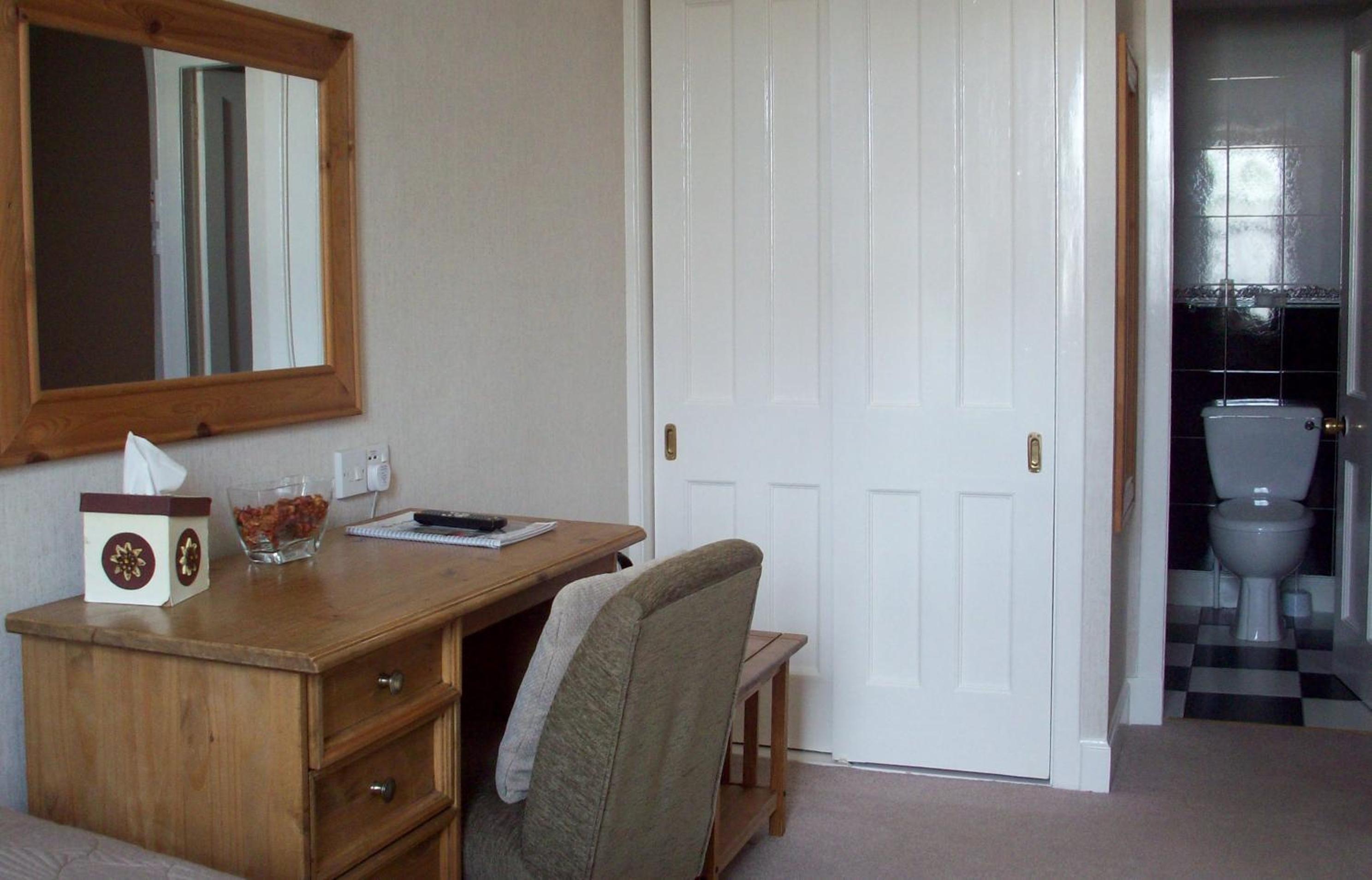 Single Room photo 3