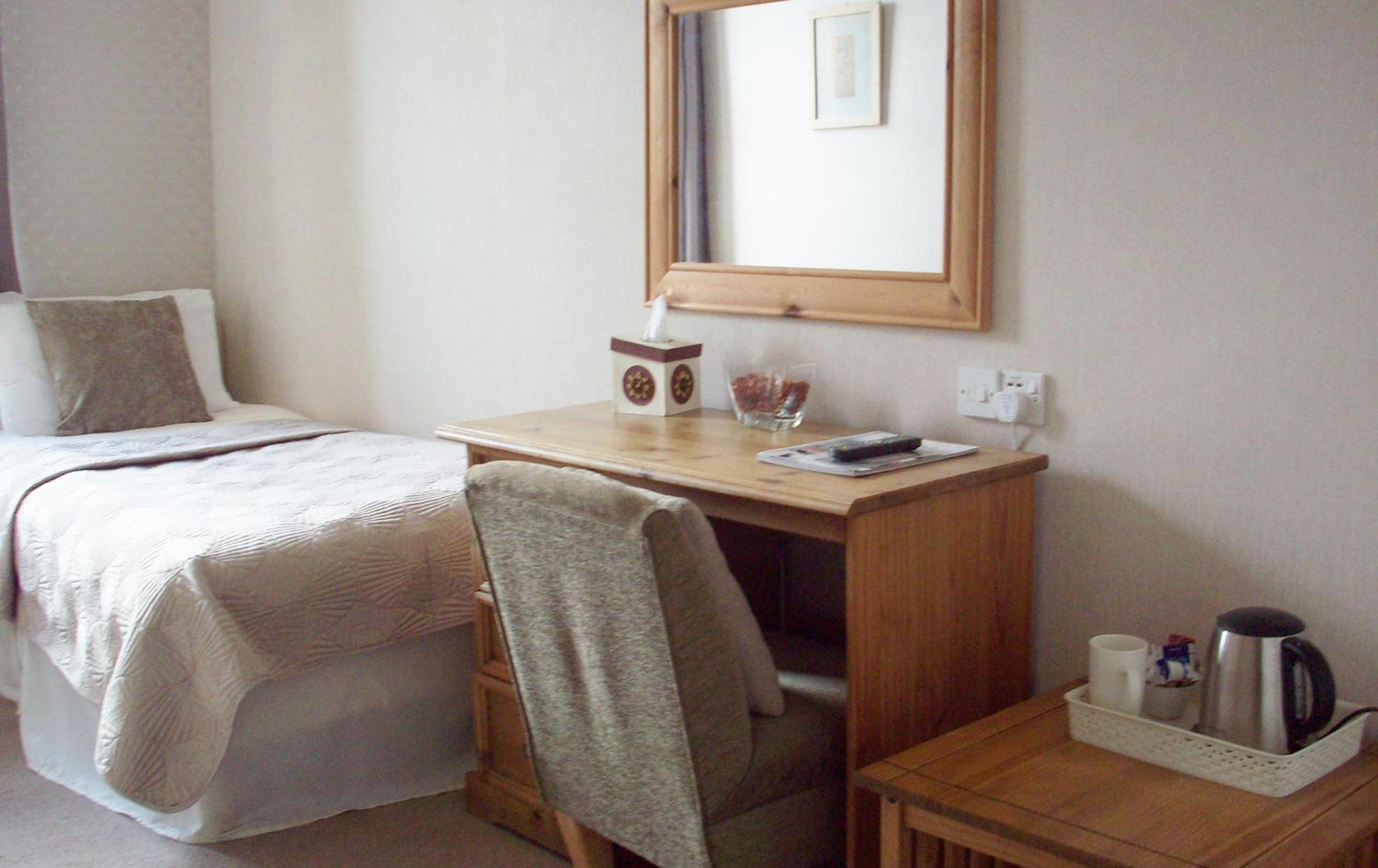 Single Room photo 2