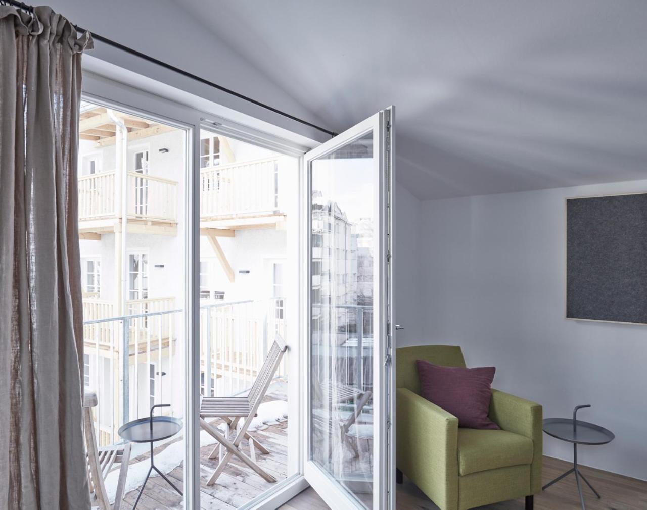 Double Room with Balcony photo 3