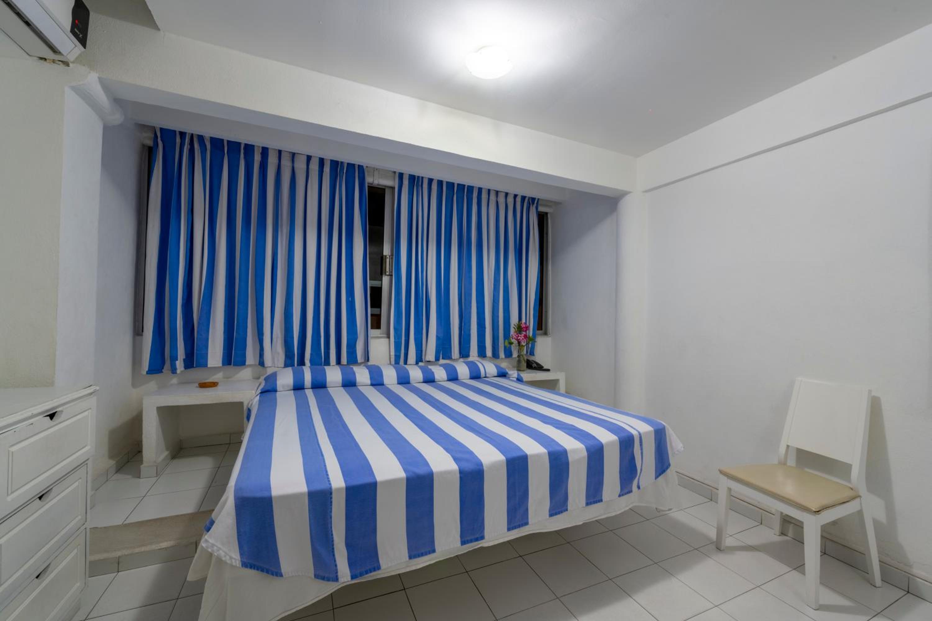 Double Room with Mountain View - Photo 4