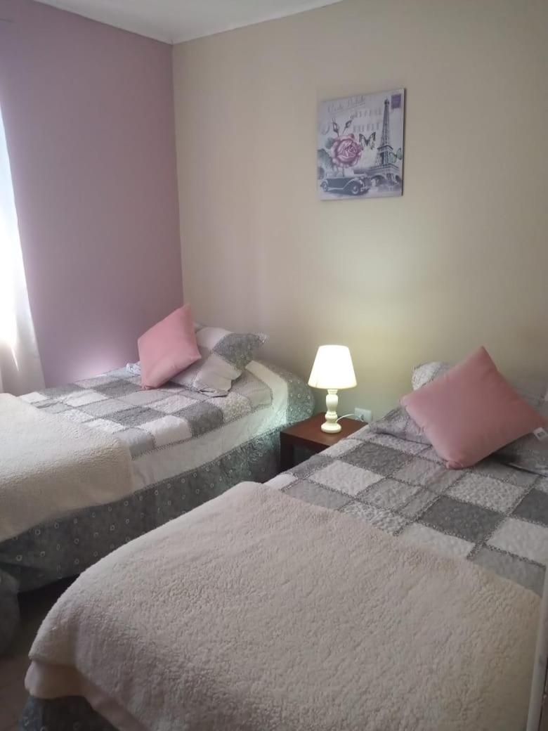 Economy Twin Room photo 1