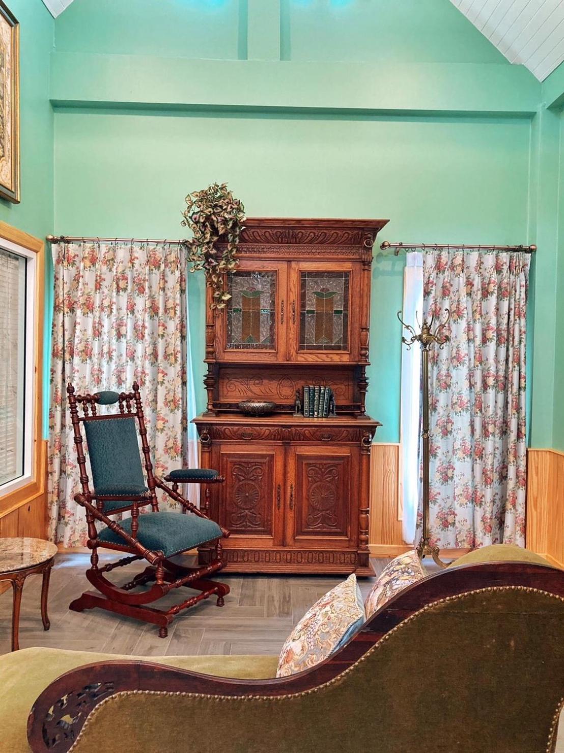 Deluxe King Room - Photo 6