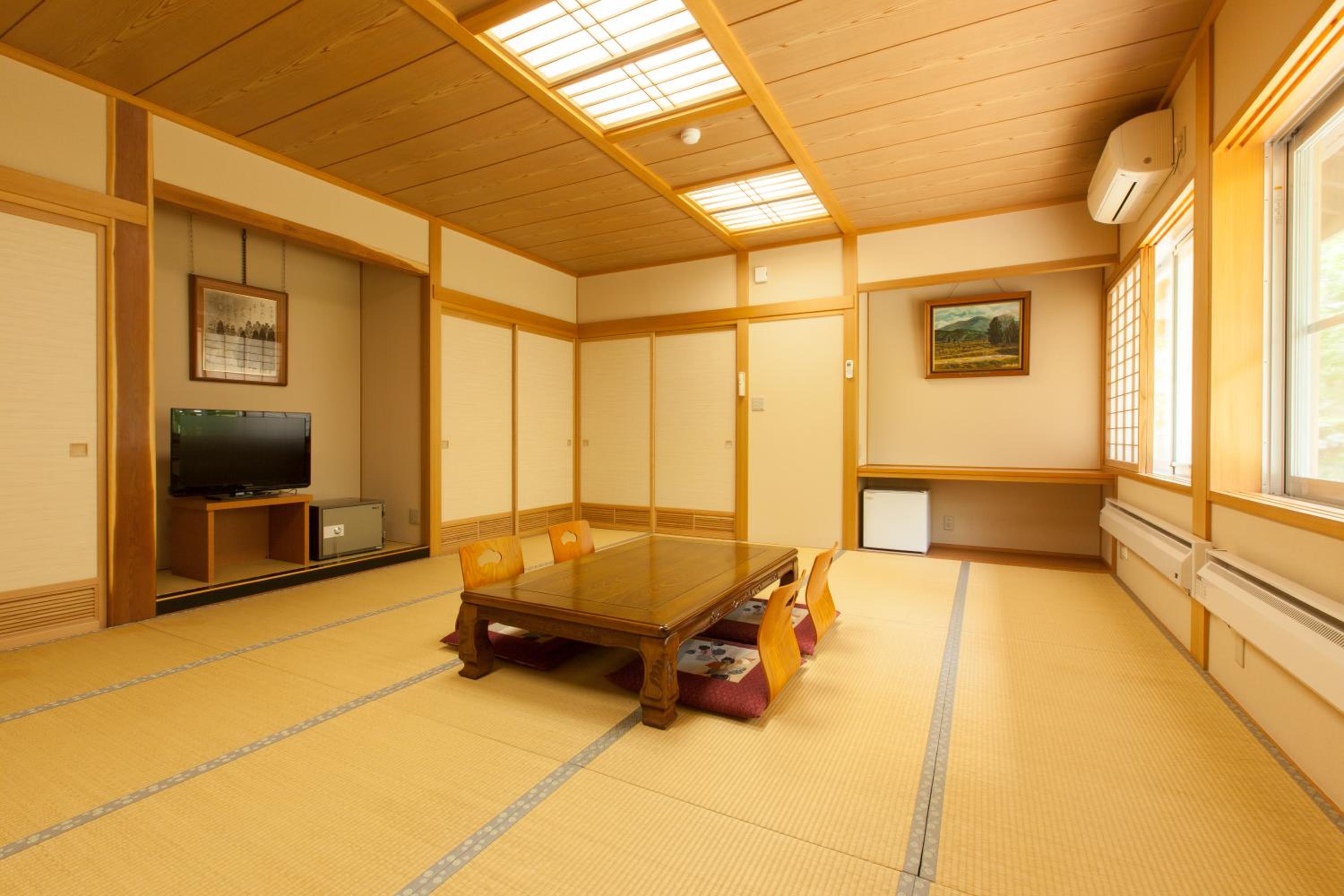Japanese-Style Room