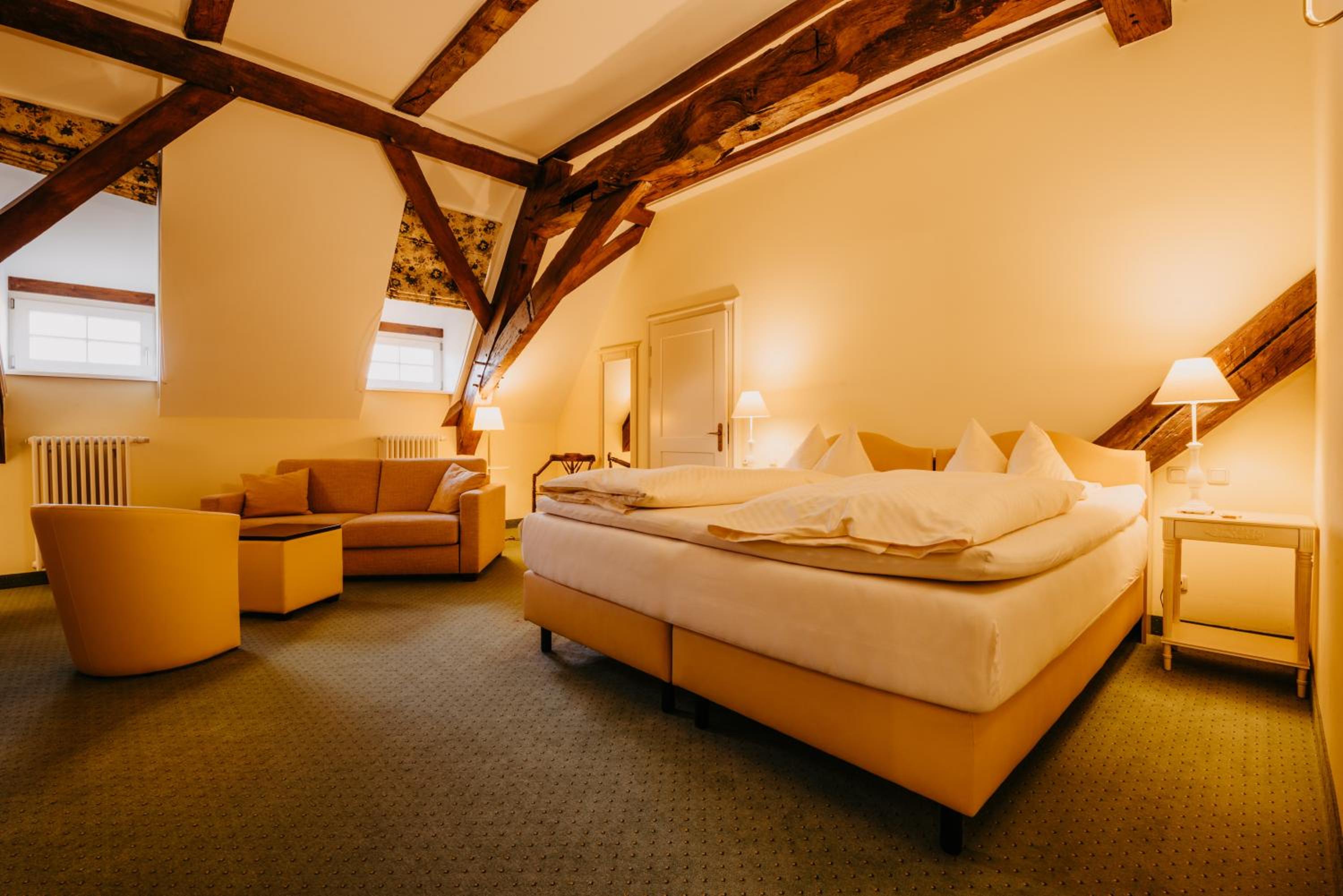Double Room - Photo 9