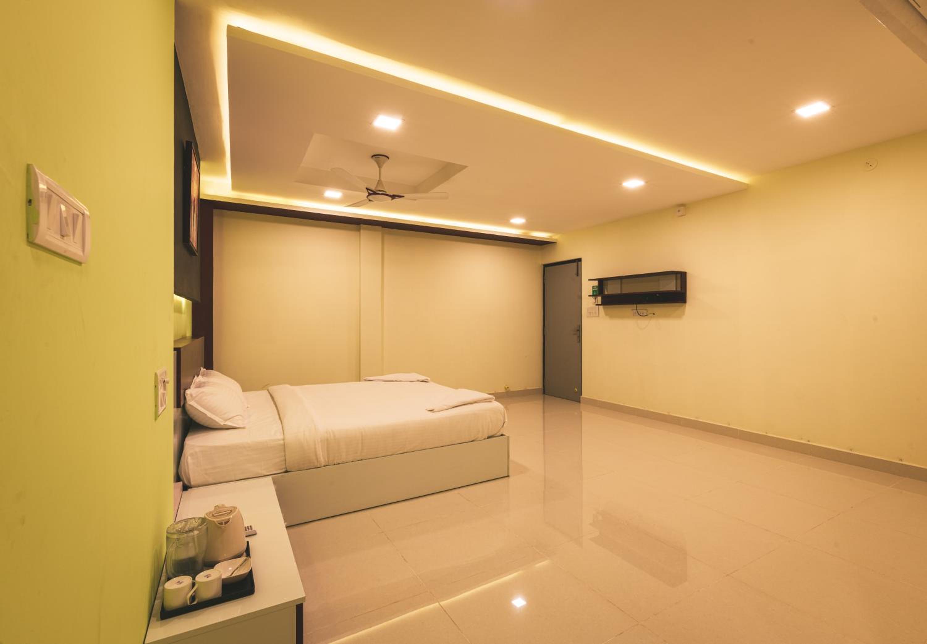 Deluxe Suite - Photo 2