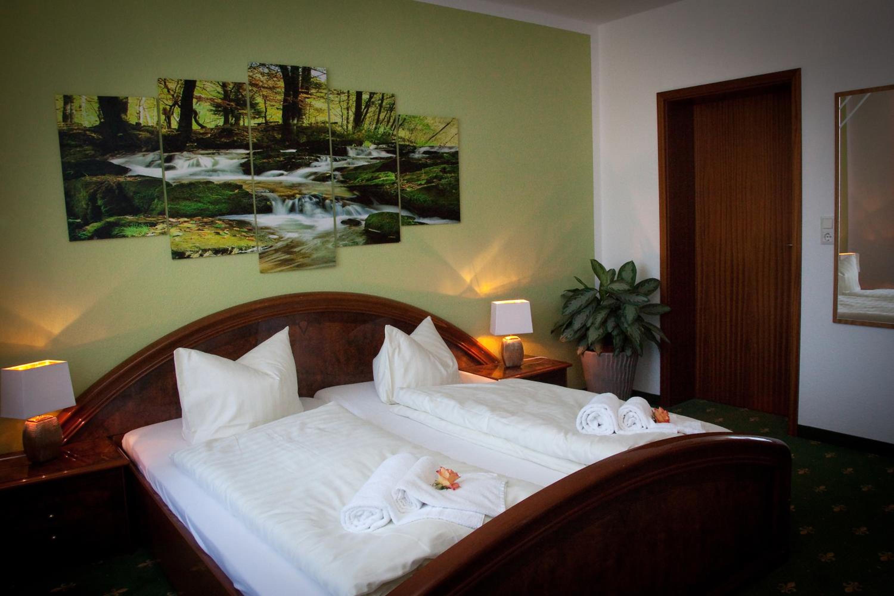 Double Room - Photo 13