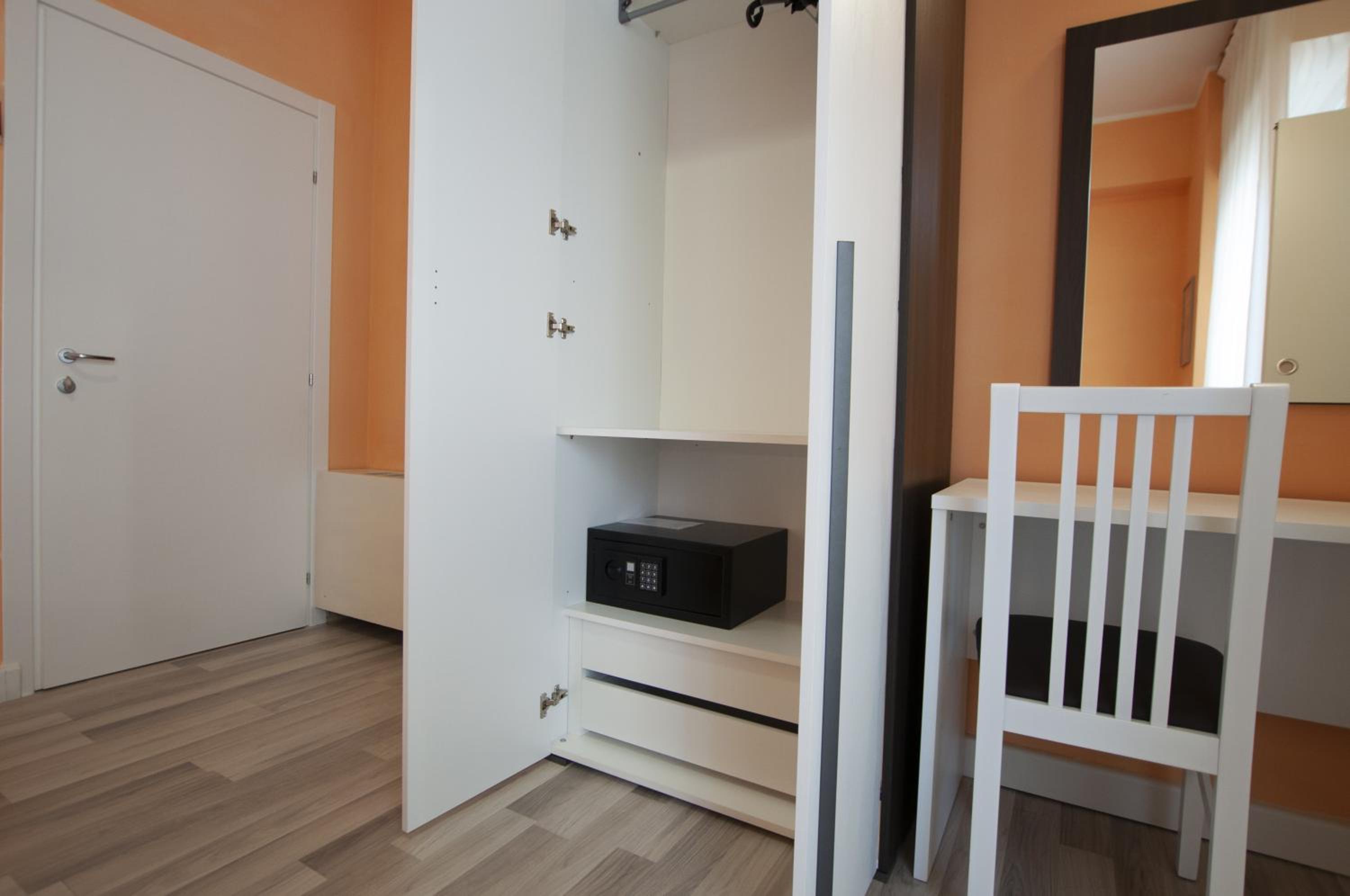 Economy Single Room