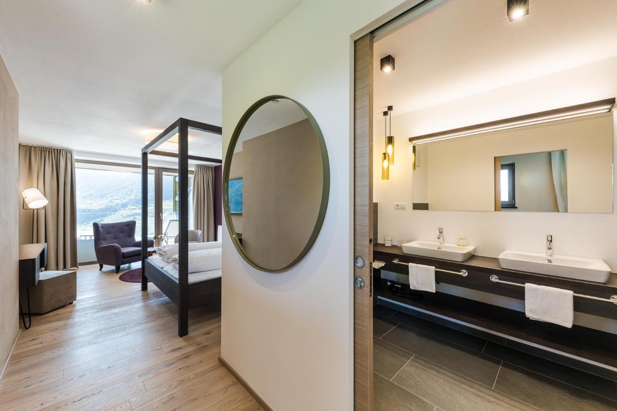 Deluxe Double Room photo 3