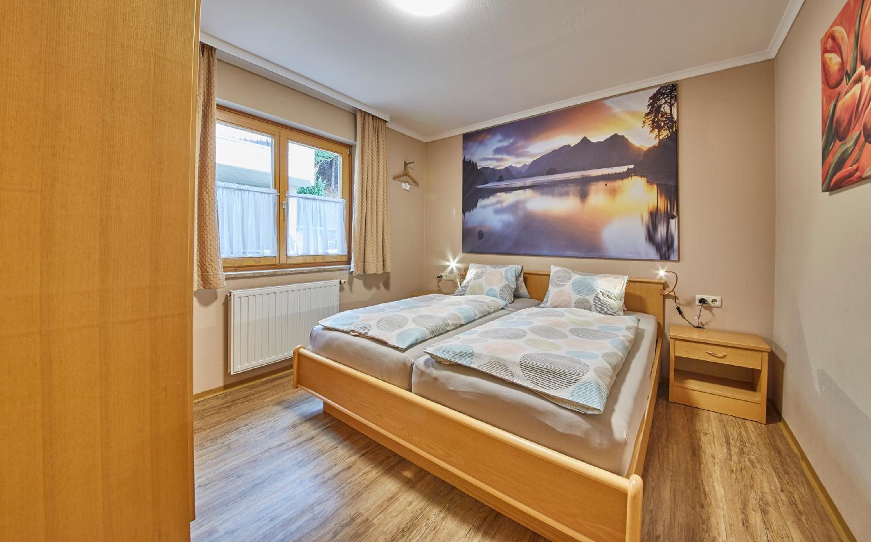 One-Bedroom Apartment with Terrace photo 2