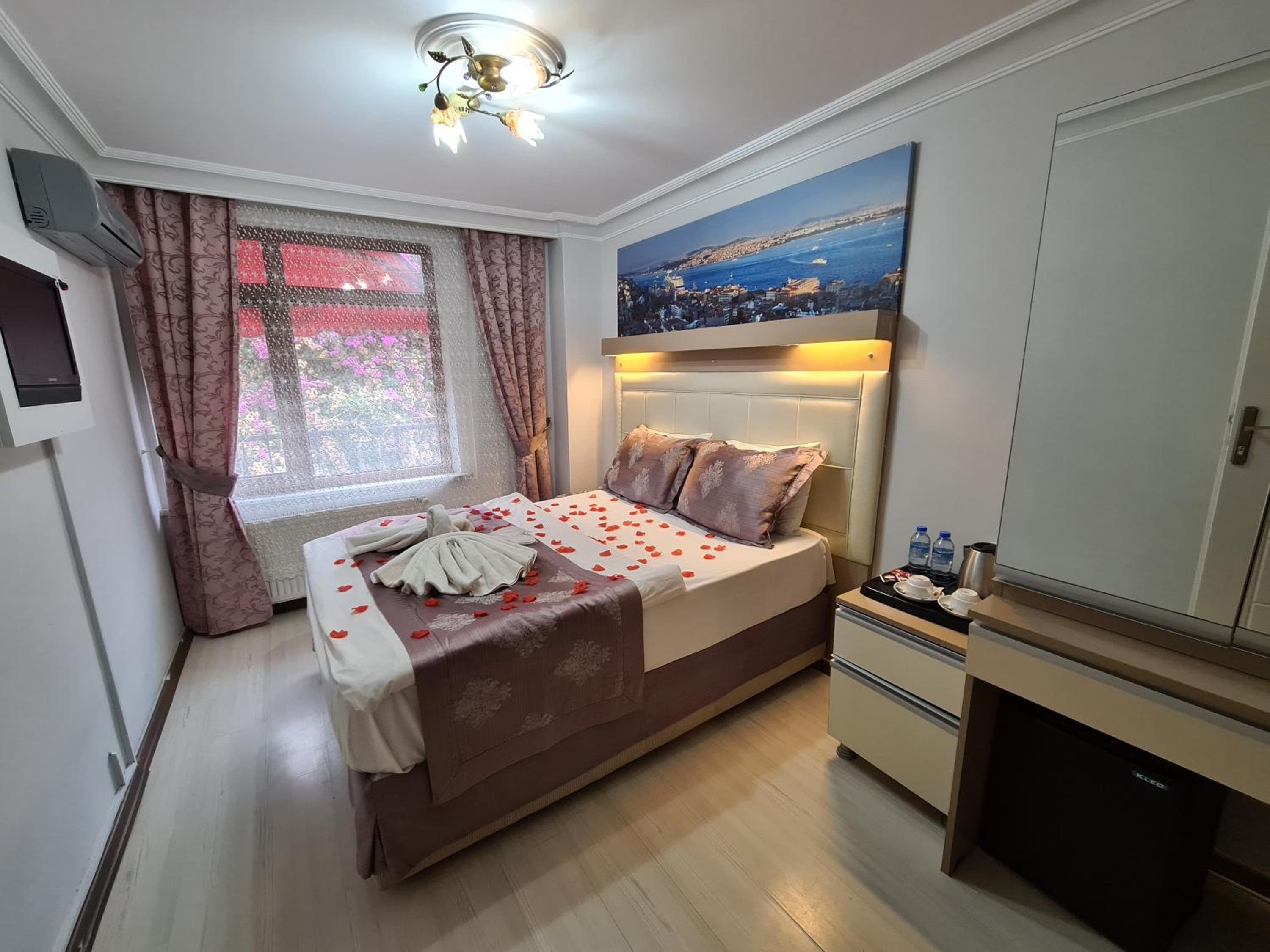 Standard Double Room photo 3