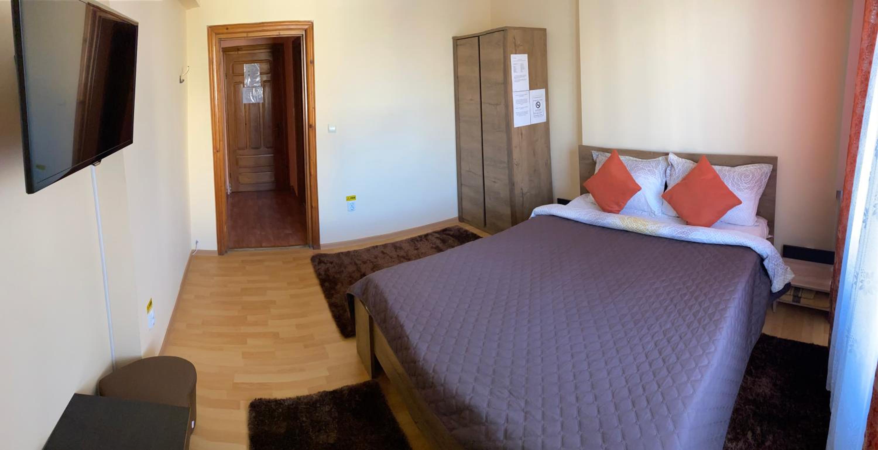 Double Room - Photo 2